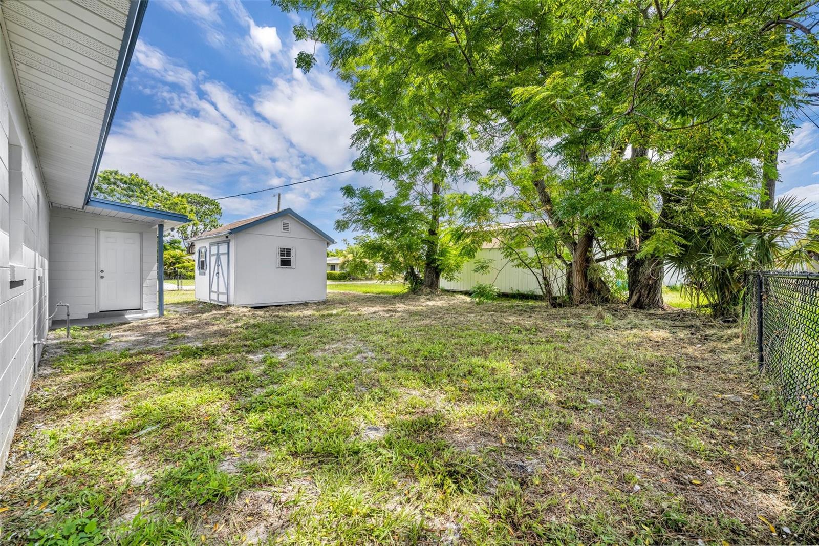 Image 20 of 29 For 7601 Aviano Avenue