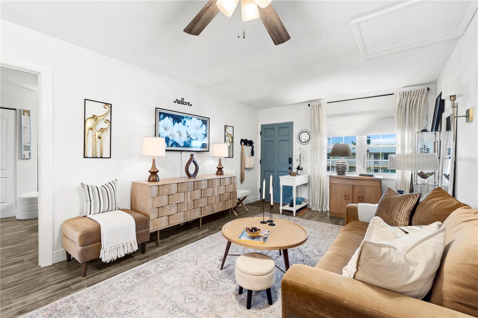 Image 3 of 23 For 1100 Caroline Street 204