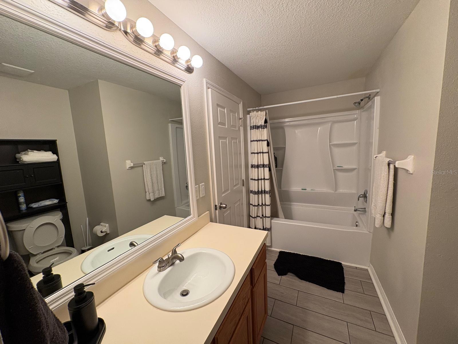 Image 17 of 21 For 428 Danube Way