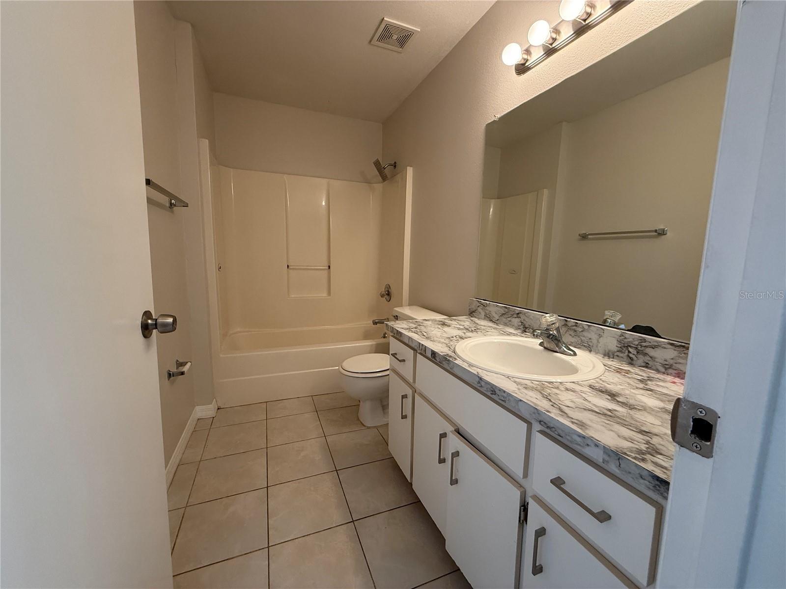 Image 10 of 12 For 2396 Ainsworth Avenue
