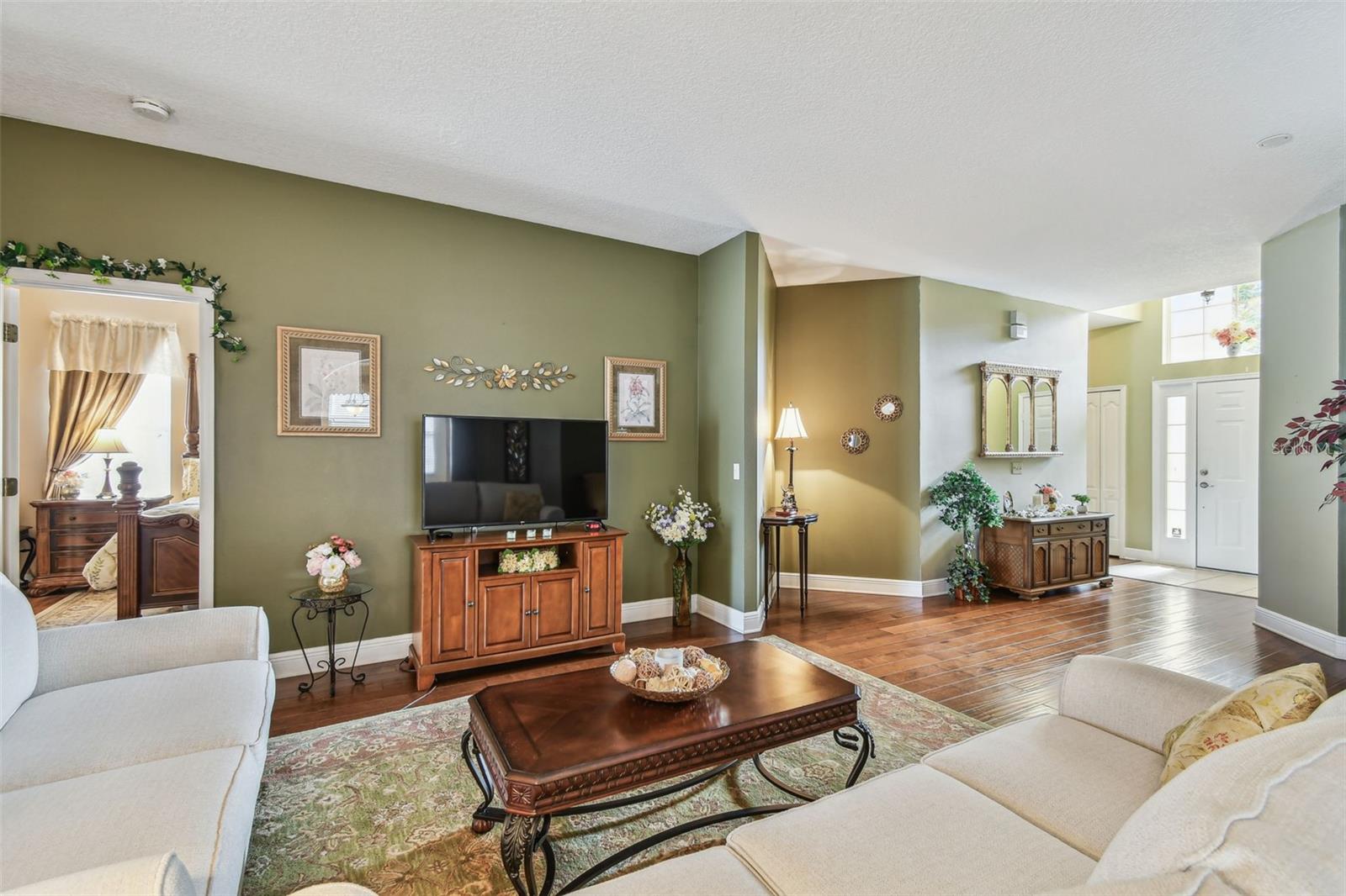 Image 11 of 70 For 1041 Cherry Valley Way