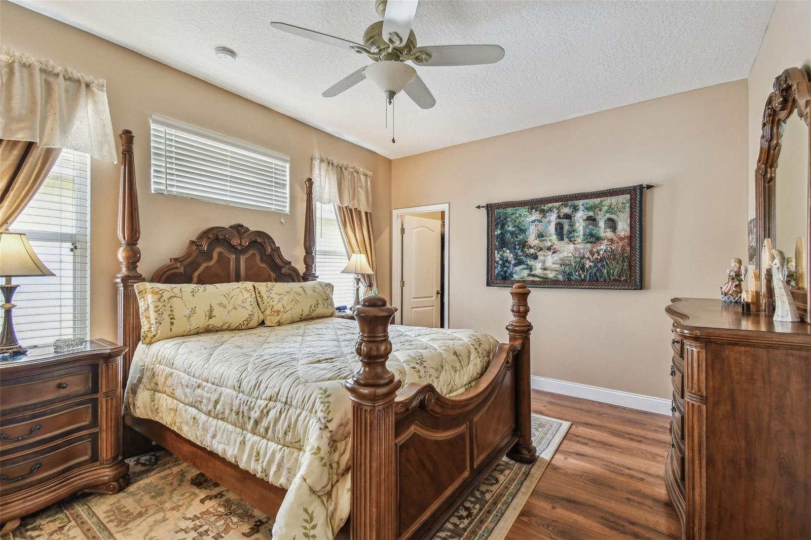 Image 28 of 70 For 1041 Cherry Valley Way