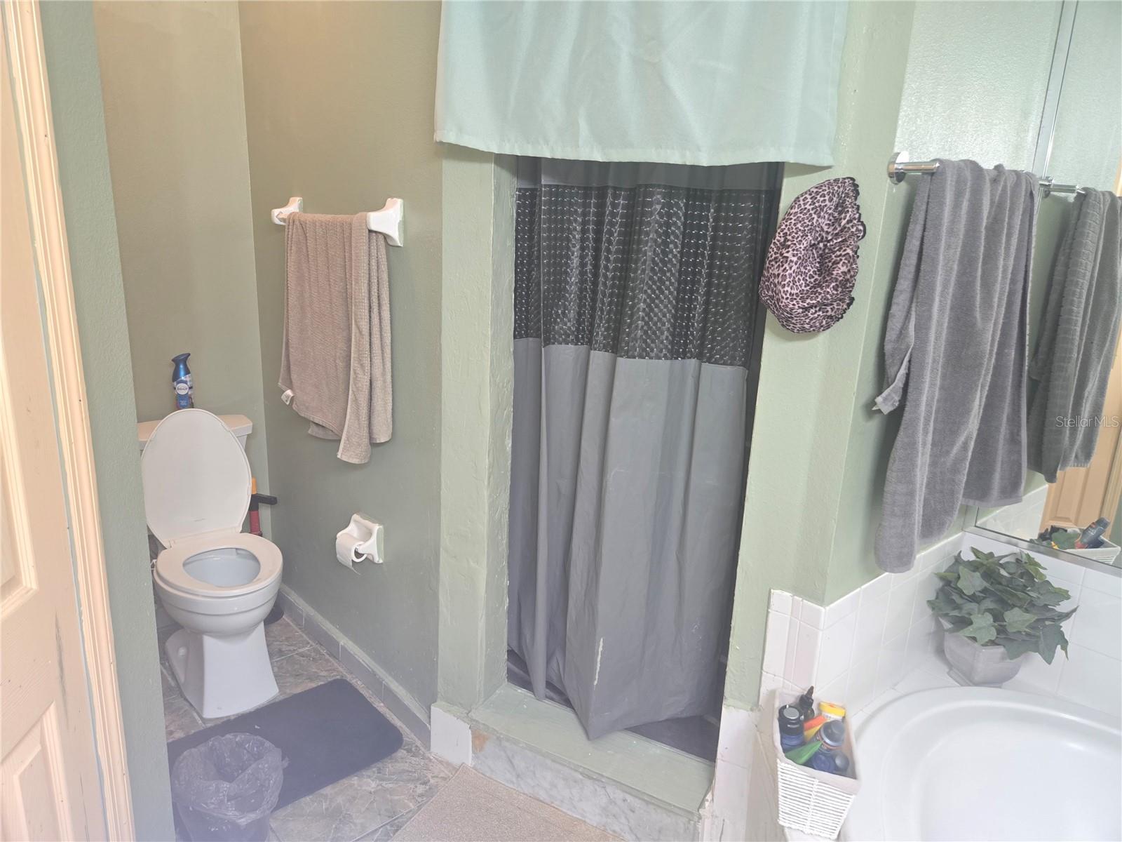 Image 14 of 15 For 679 Midori Street