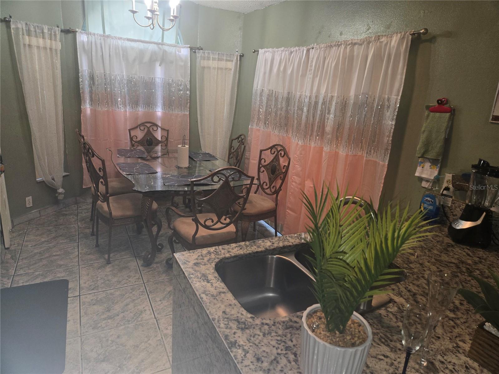 Image 4 of 15 For 679 Midori Street