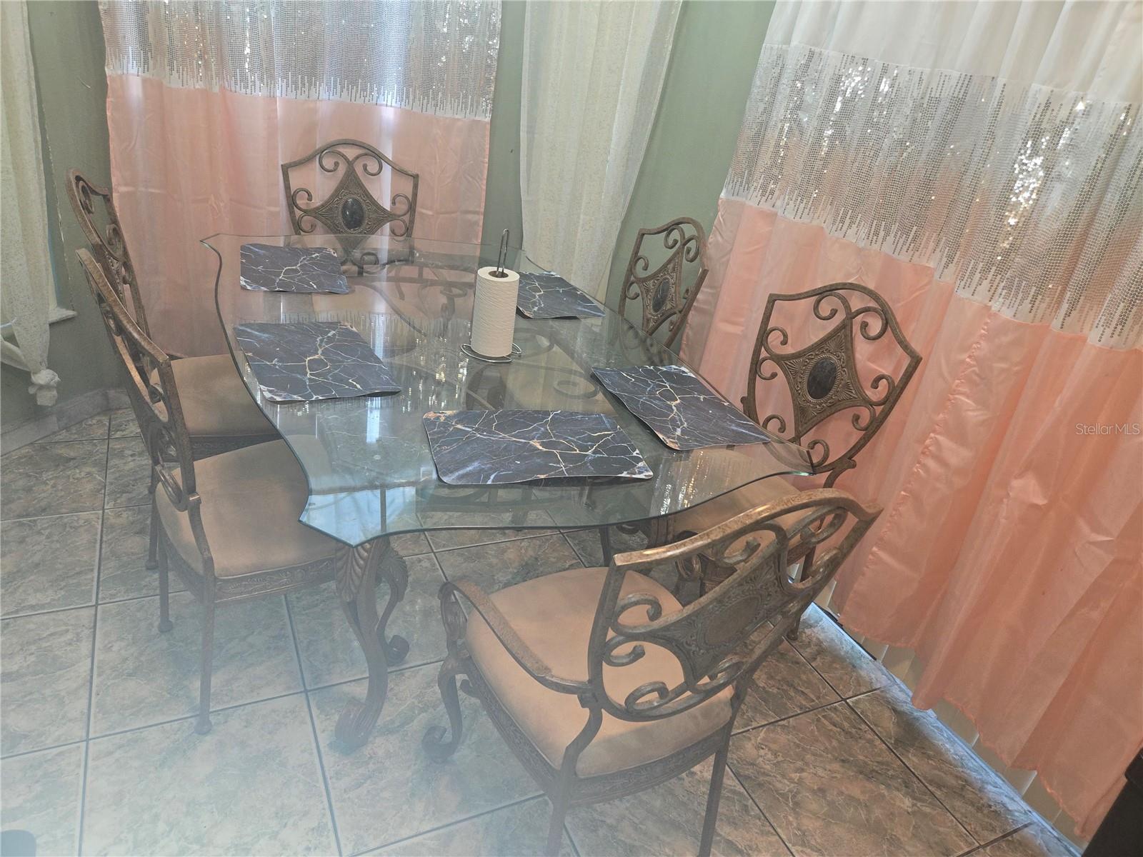 Image 8 of 15 For 679 Midori Street