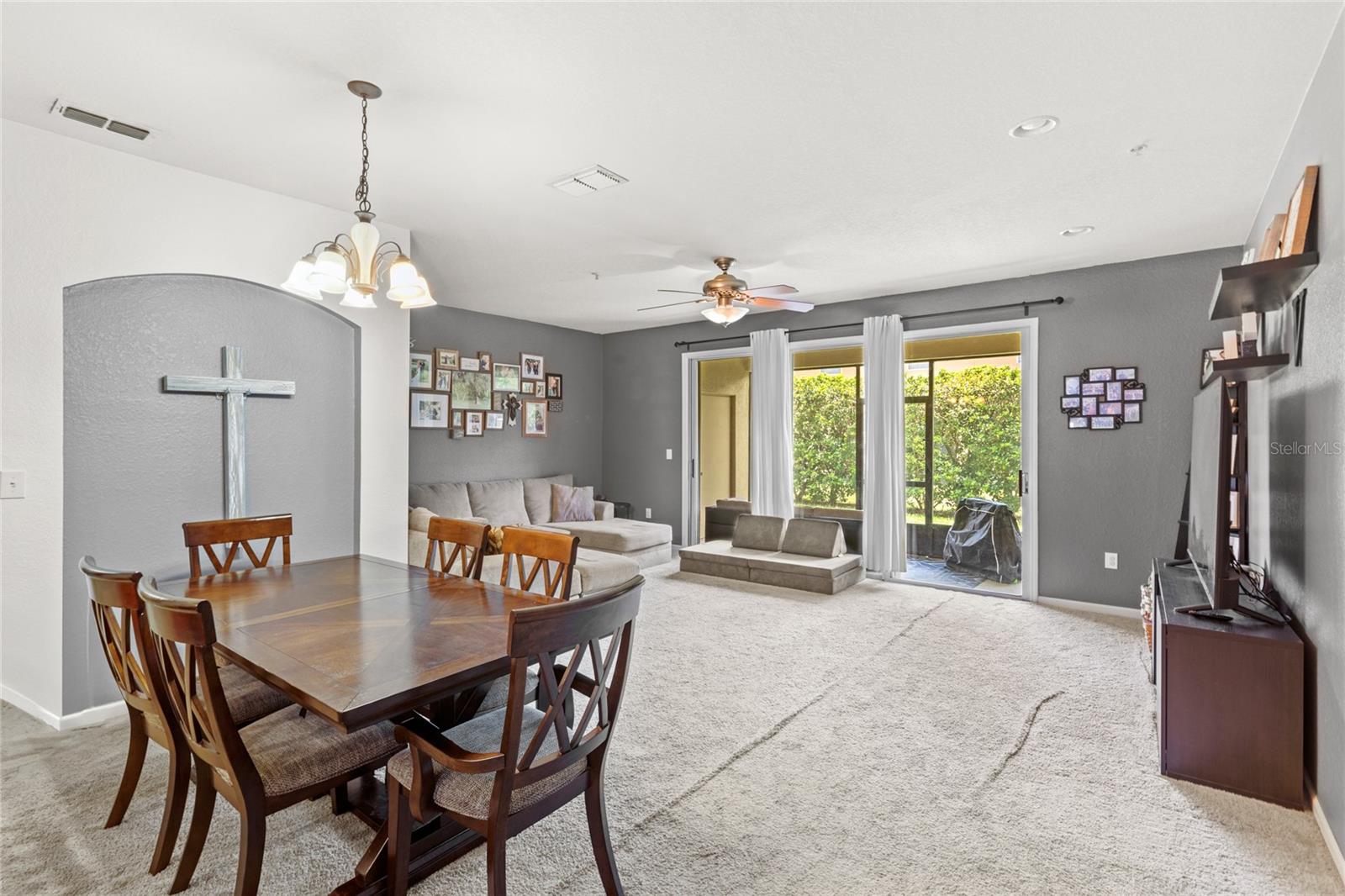 Image 10 of 34 For 3055 Ashland Lane N