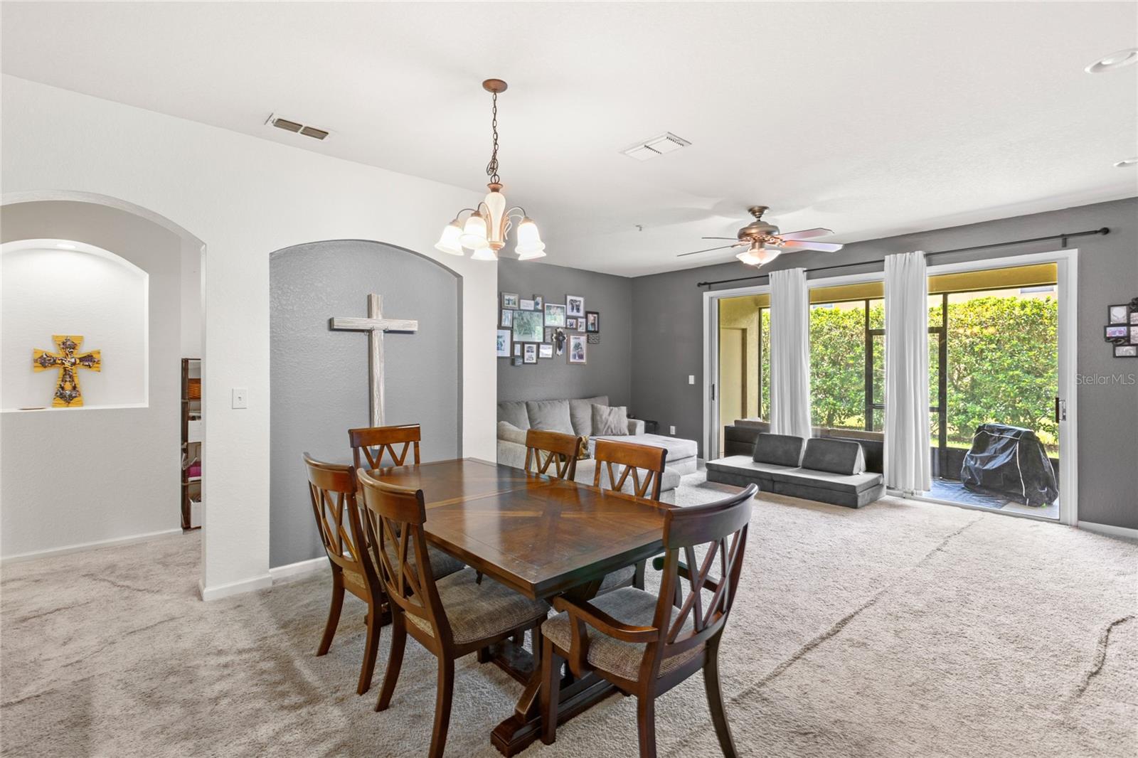 Image 11 of 34 For 3055 Ashland Lane N