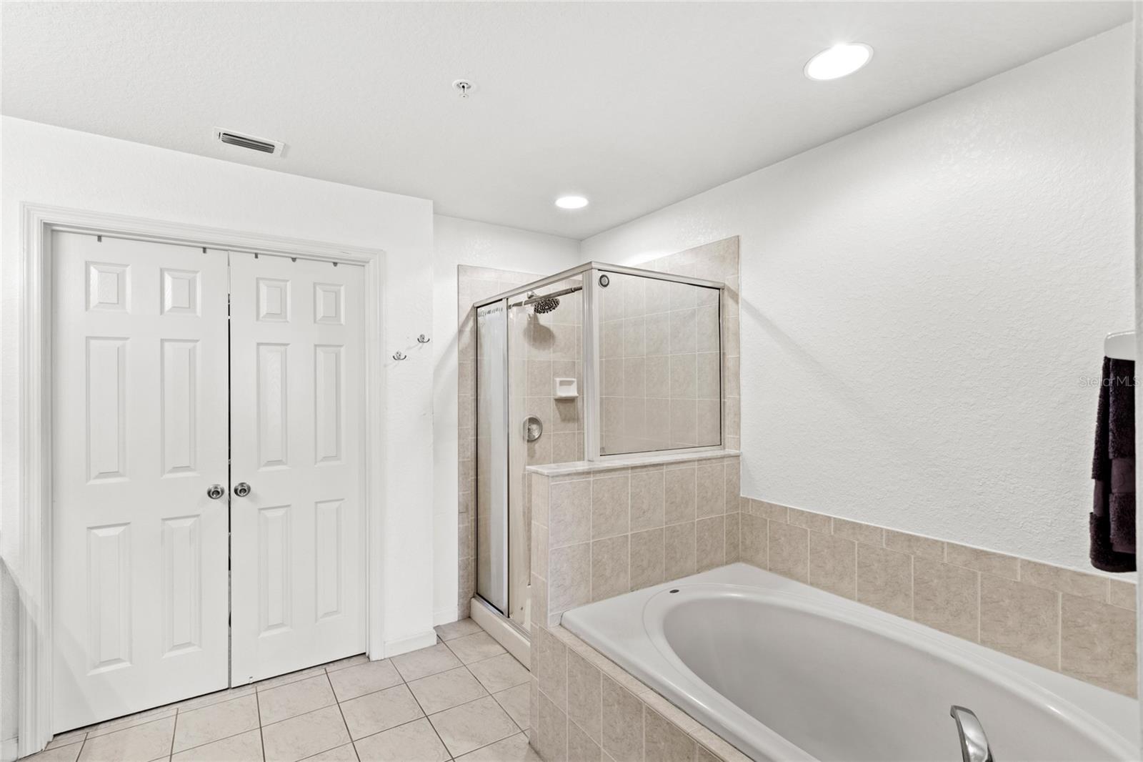 Image 22 of 34 For 3055 Ashland Lane N