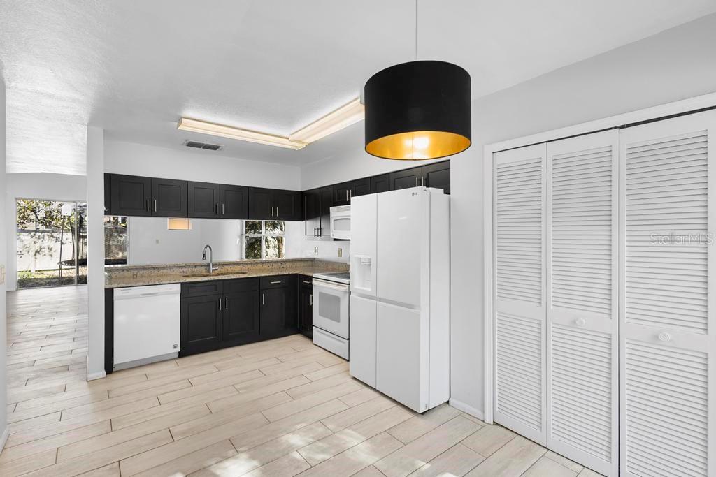 Image 4 of 26 For 7219 Hunterdon Drive