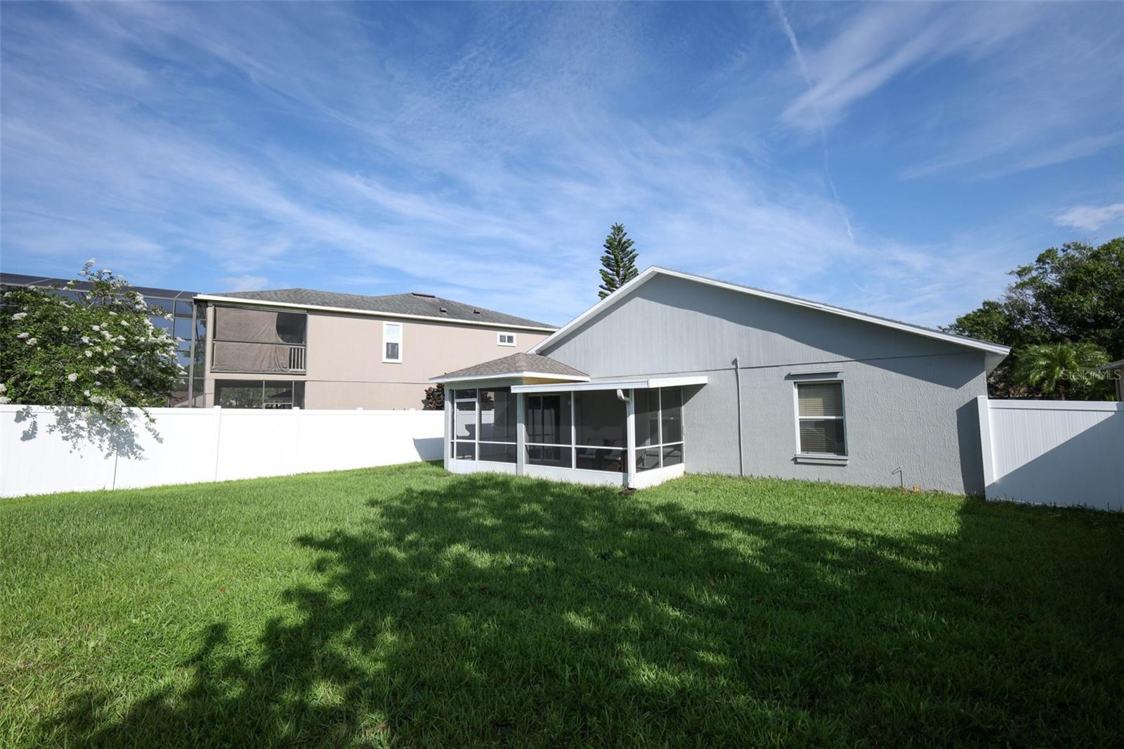 Image 37 of 73 For 14130 Leicester Lane