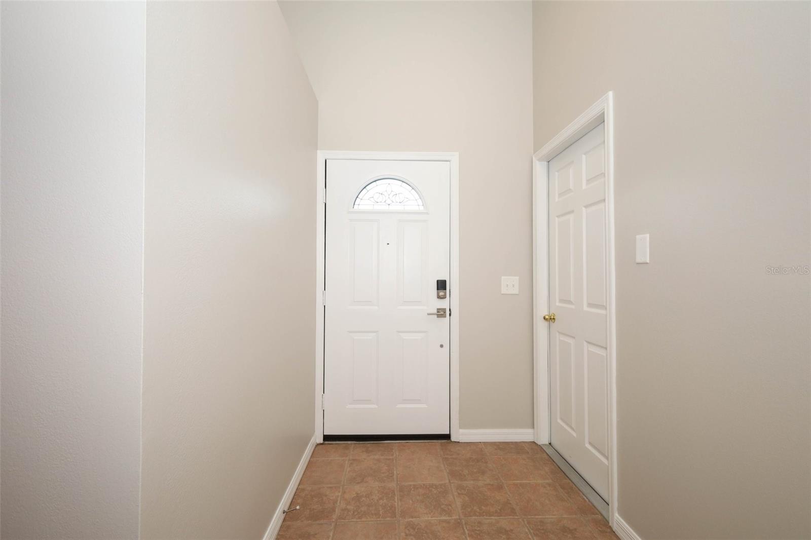 Image 4 of 73 For 14130 Leicester Lane