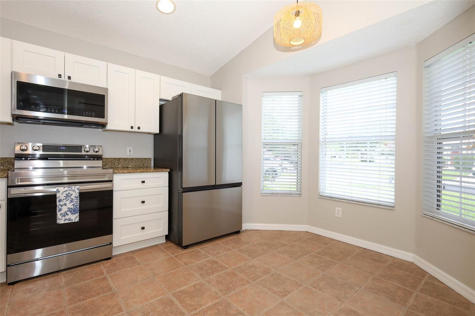 Image 6 of 73 For 14130 Leicester Lane