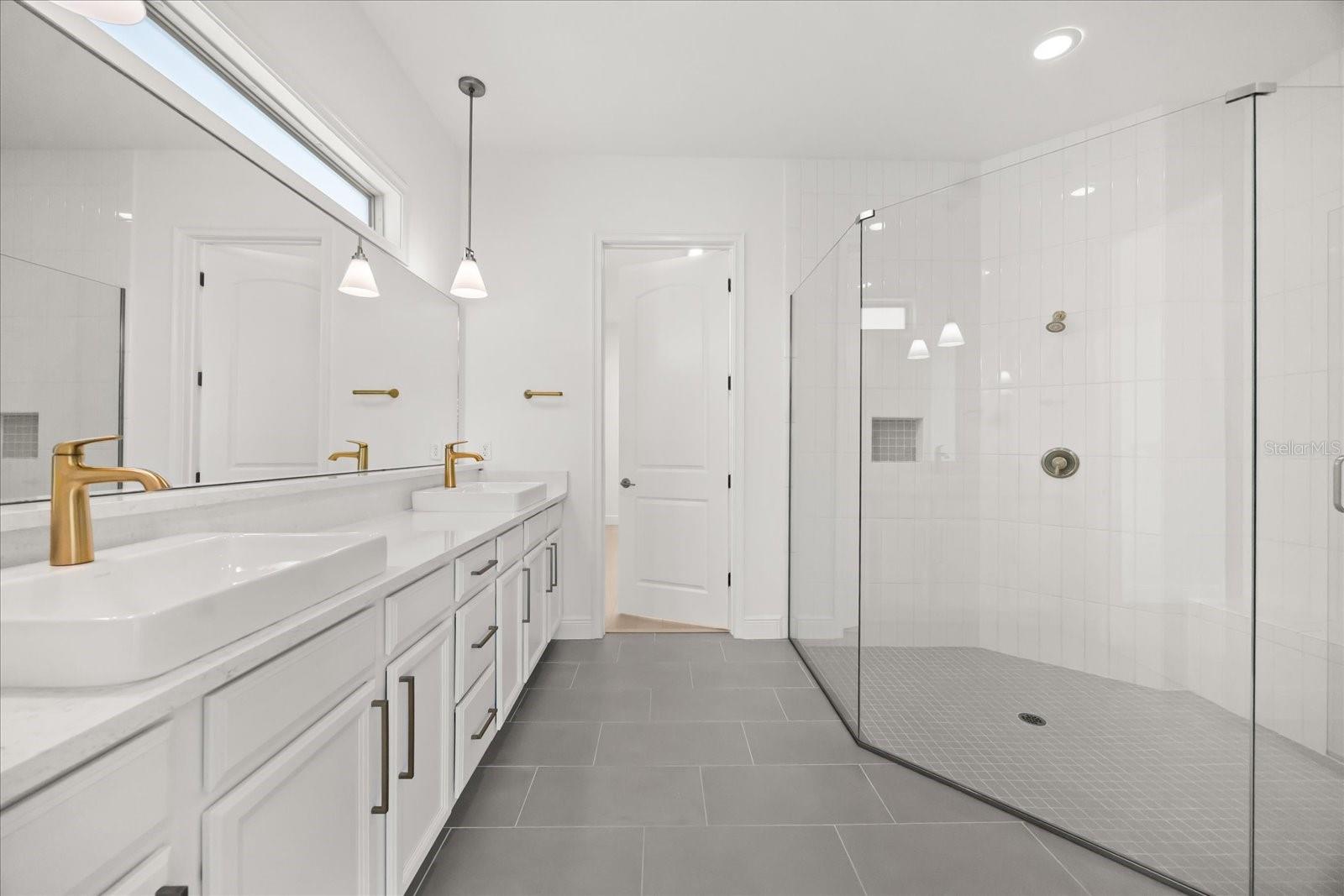 Image 18 of 65 For 13706 Abberwick Drive