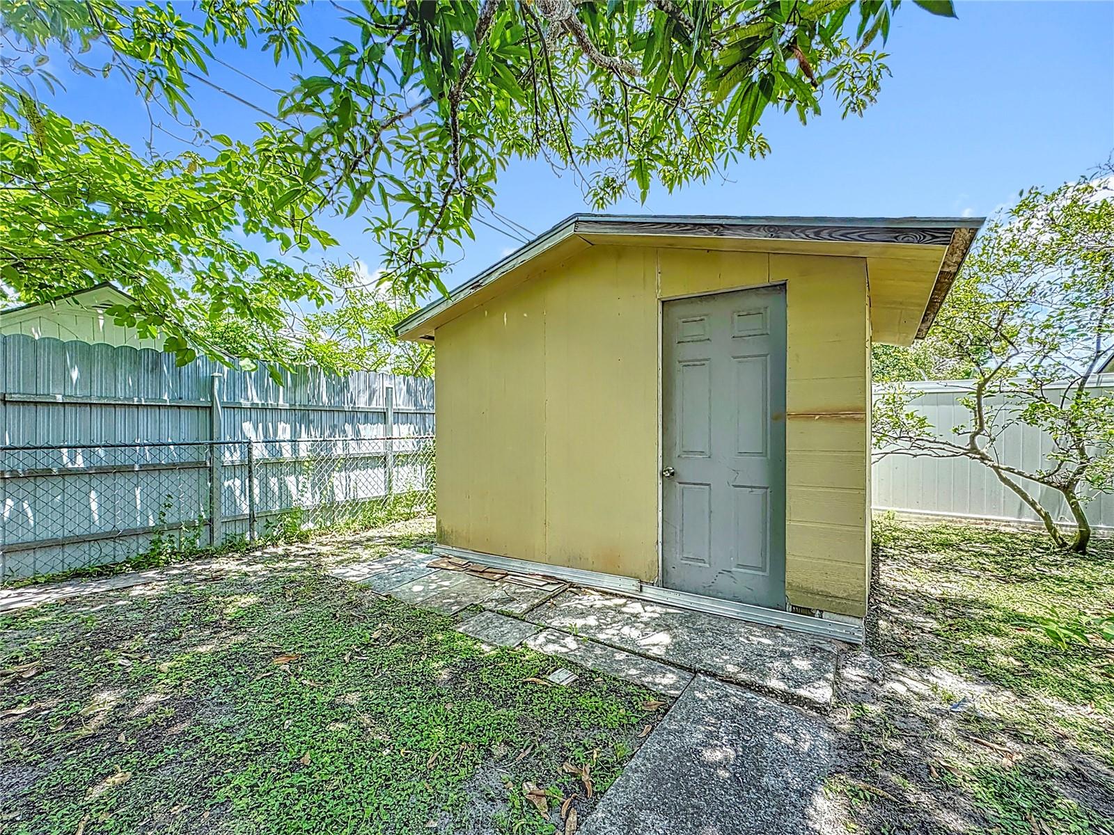 Image 18 of 20 For 1328 Oxalis Avenue