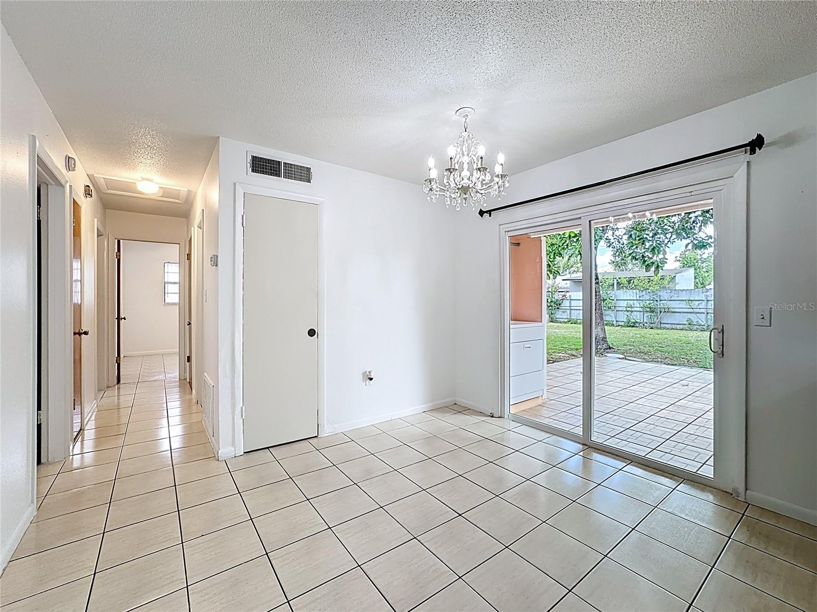 Image 7 of 20 For 1328 Oxalis Avenue