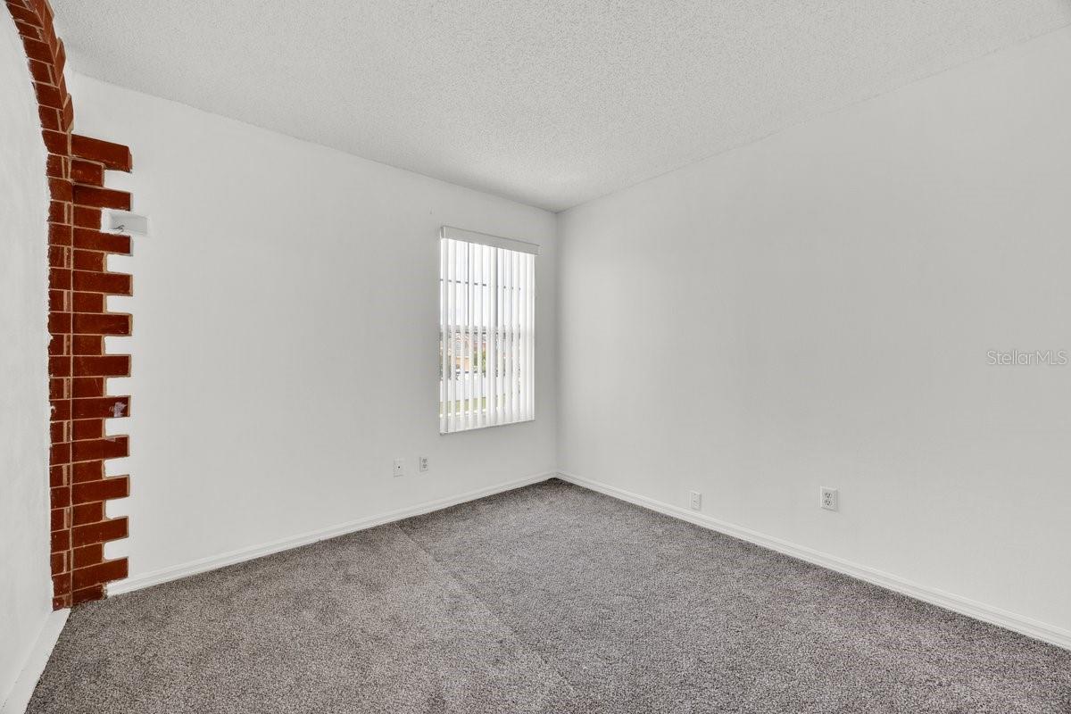 Image 19 of 26 For 642 Riggs Circle