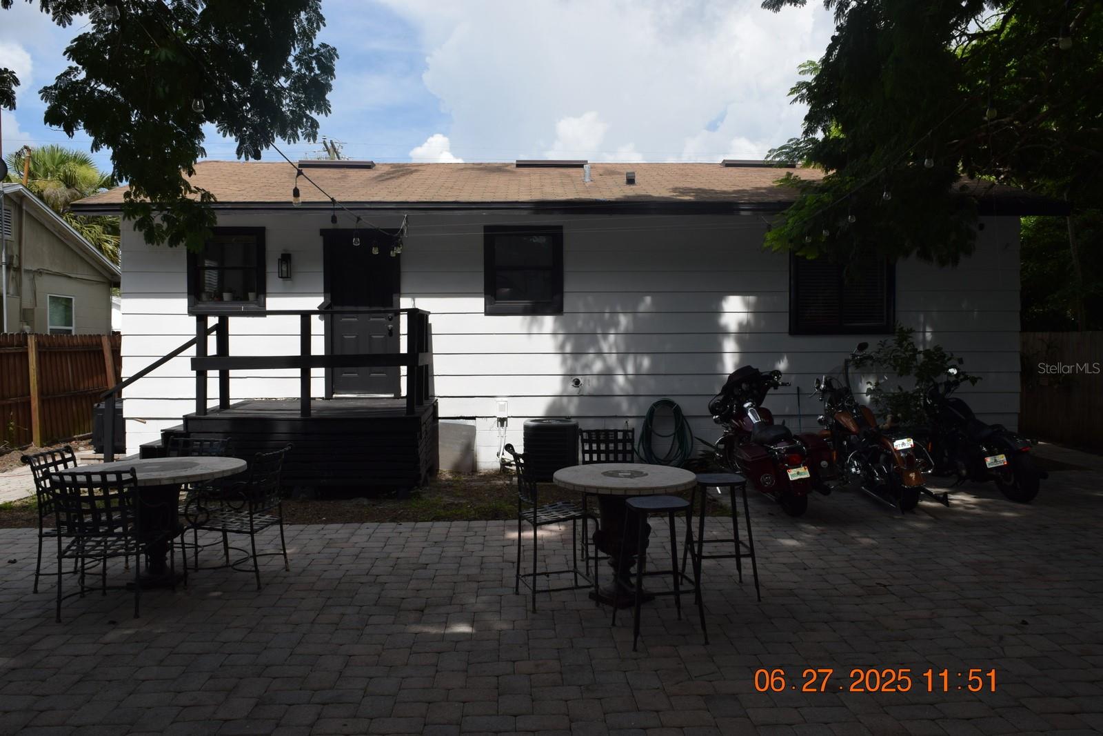 Image 17 of 97 For 233 Hudson Street