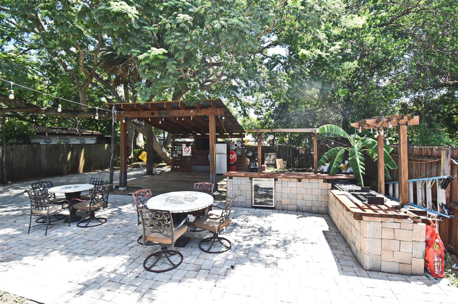 Image 25 of 97 For 233 Hudson Street