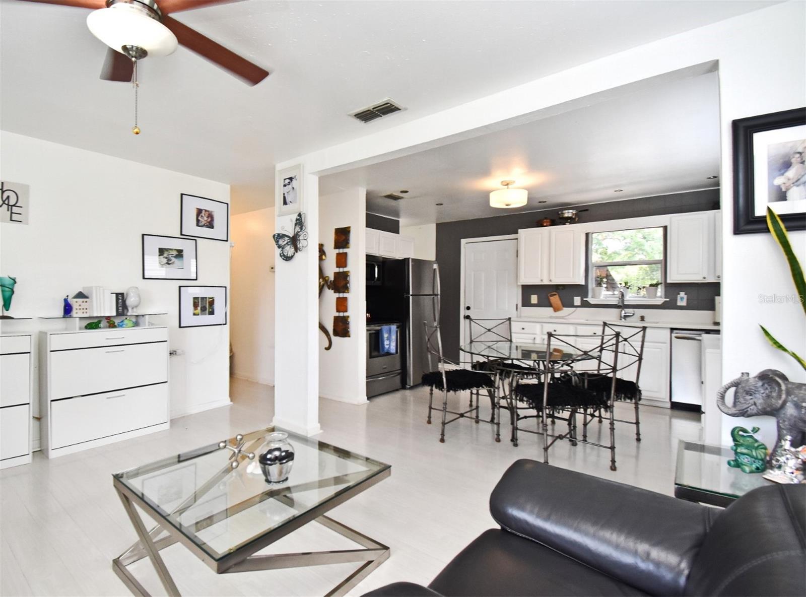 Image 76 of 97 For 233 Hudson Street