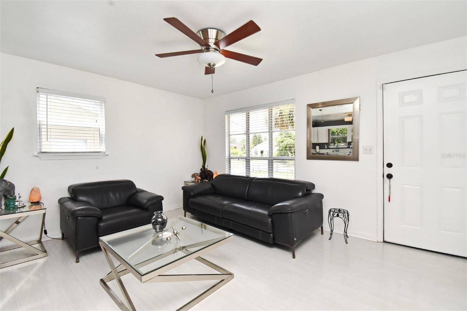 Image 84 of 97 For 233 Hudson Street