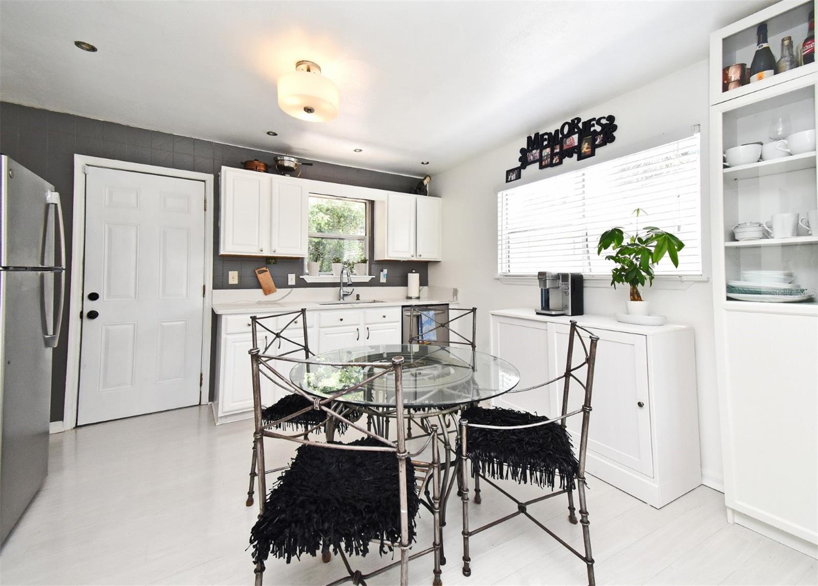 Image 87 of 97 For 233 Hudson Street