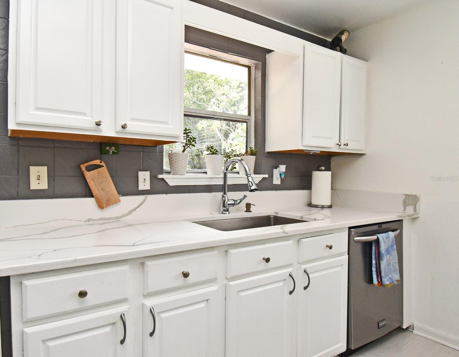 Image 88 of 97 For 233 Hudson Street