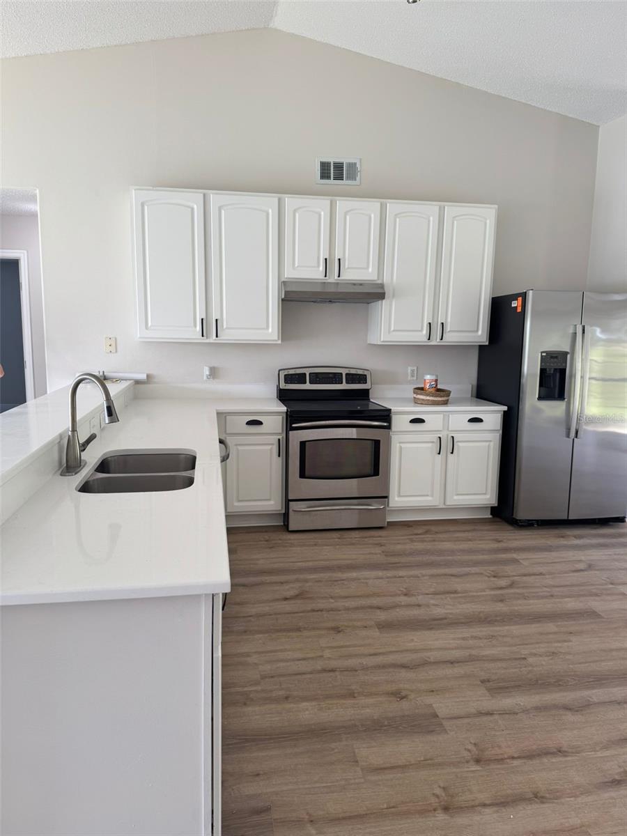 Image 10 of 16 For 11644 Pineloch Loop