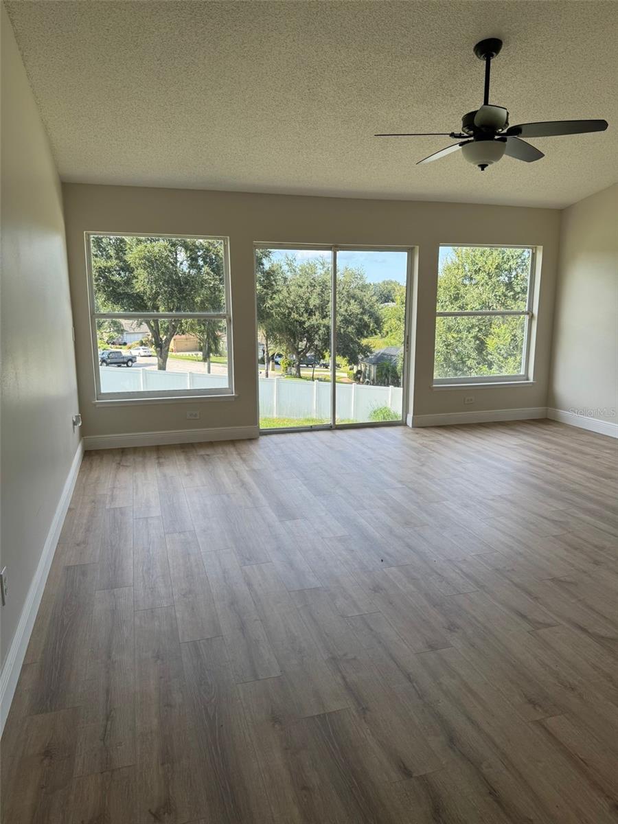 Image 12 of 16 For 11644 Pineloch Loop