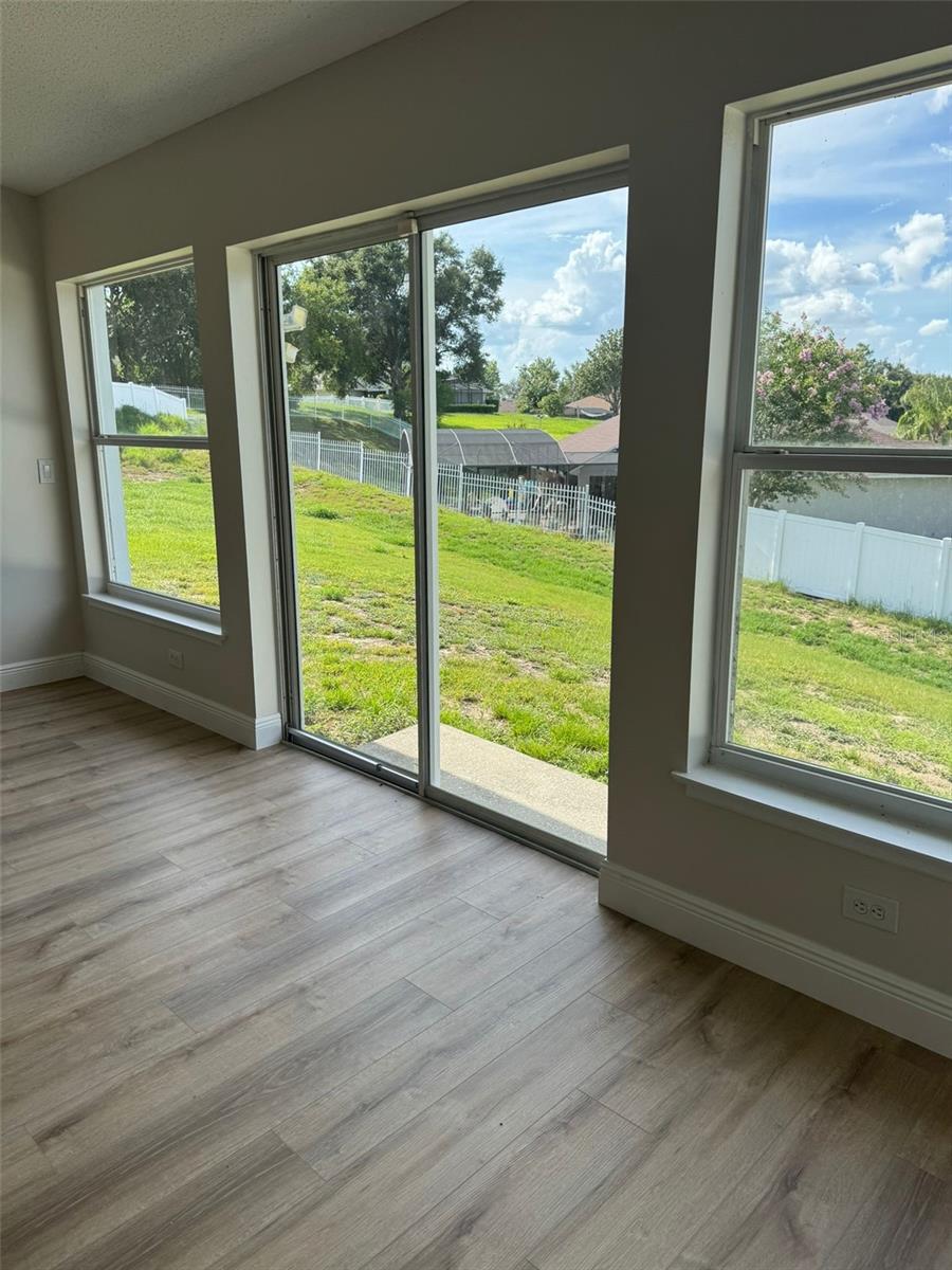 Image 16 of 16 For 11644 Pineloch Loop