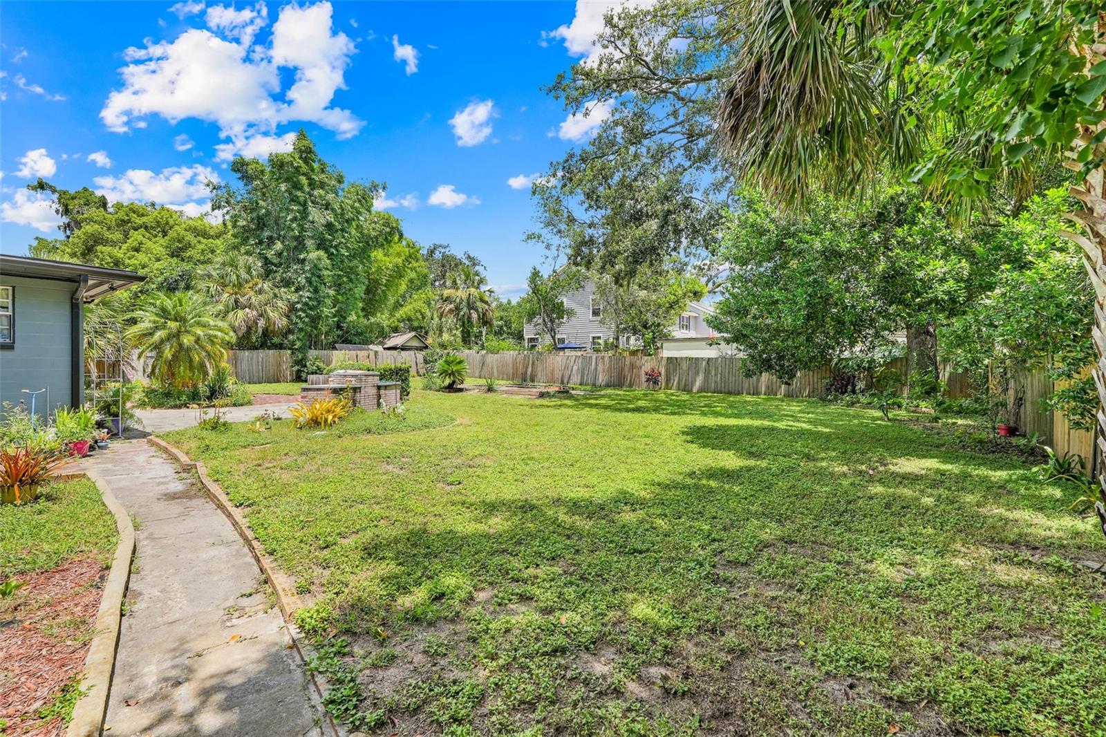 Image 21 of 32 For 1315 Esther Street