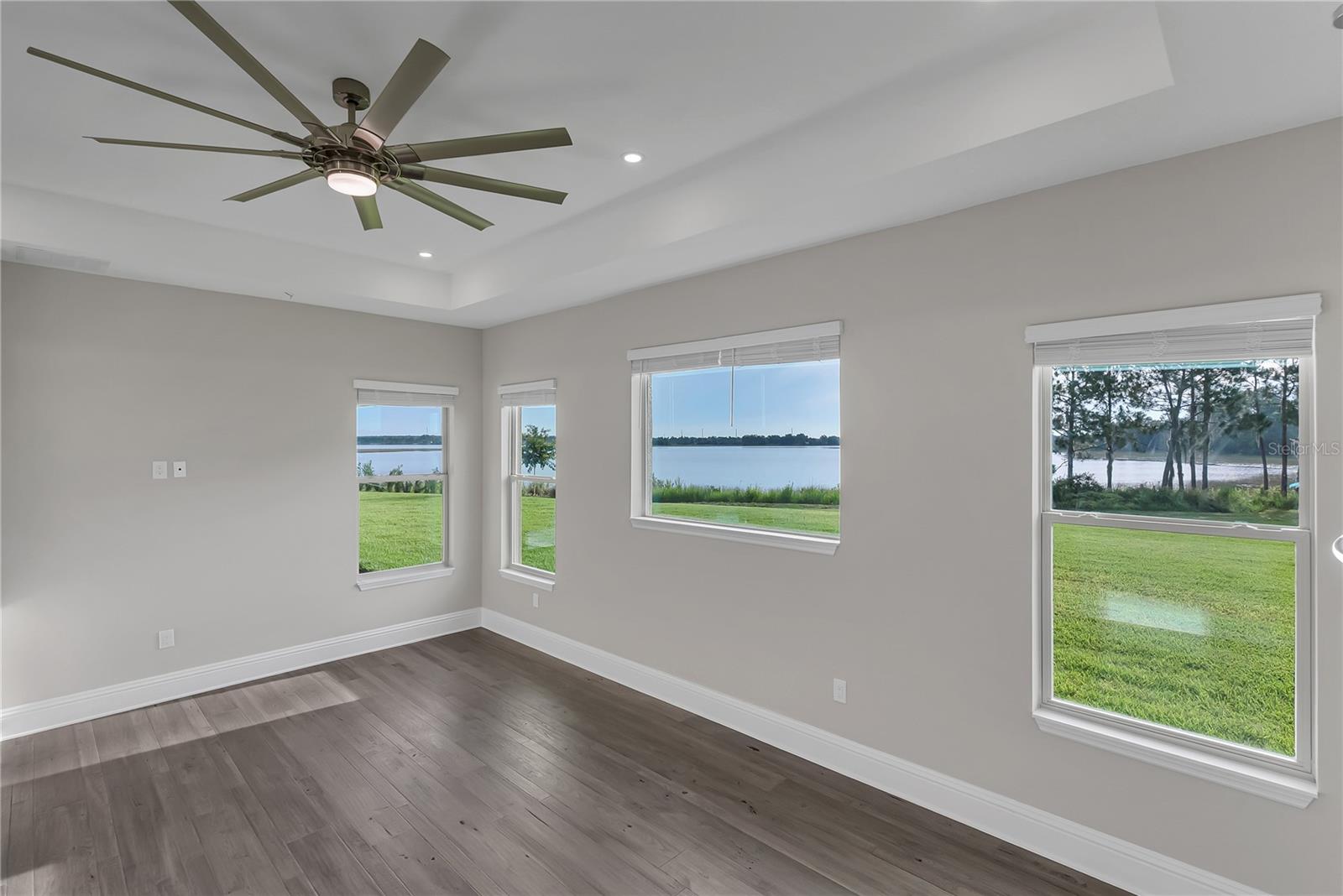 Image 12 of 34 For 10117 Atwater Bay Drive