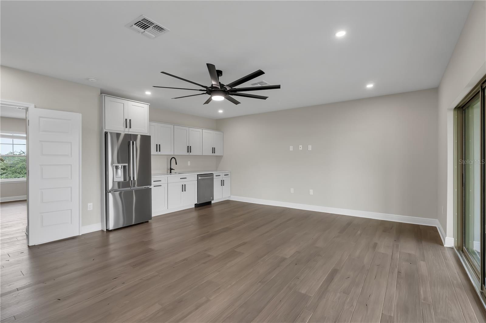 Image 22 of 34 For 10117 Atwater Bay Drive