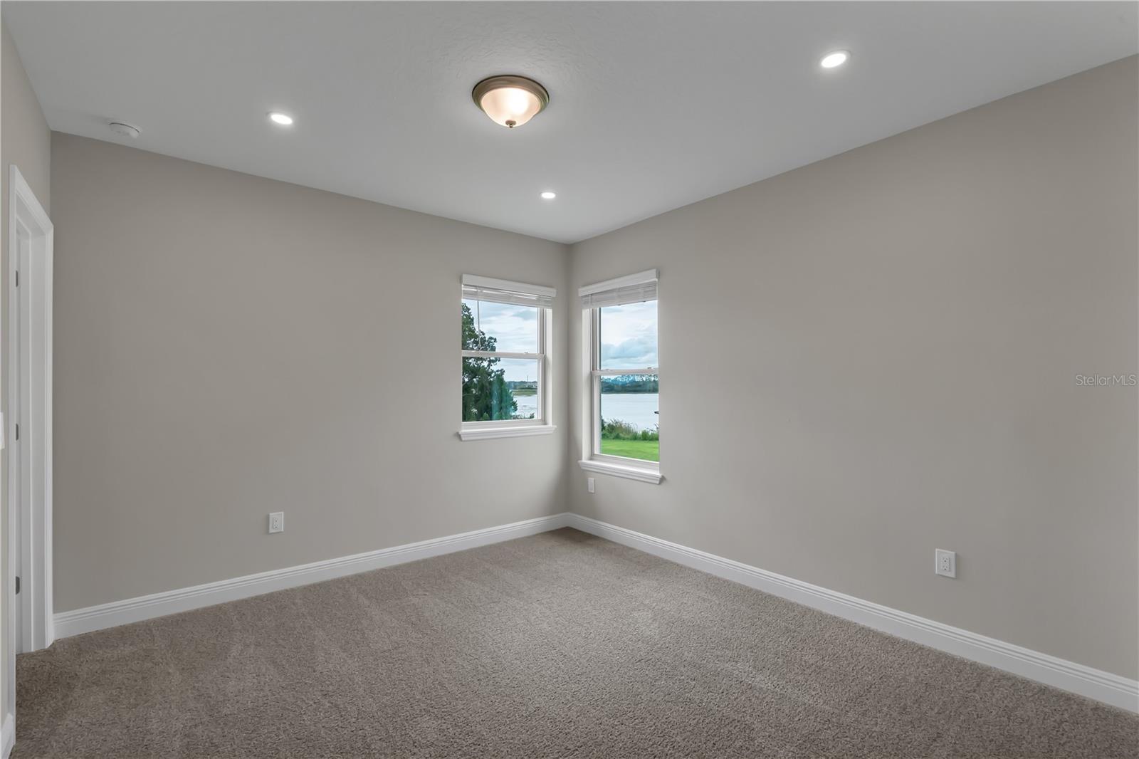 Image 31 of 34 For 10117 Atwater Bay Drive