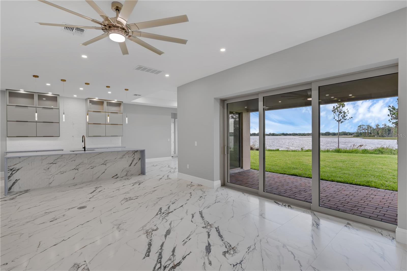 Image 7 of 11 For 10117 Atwater Bay Drive