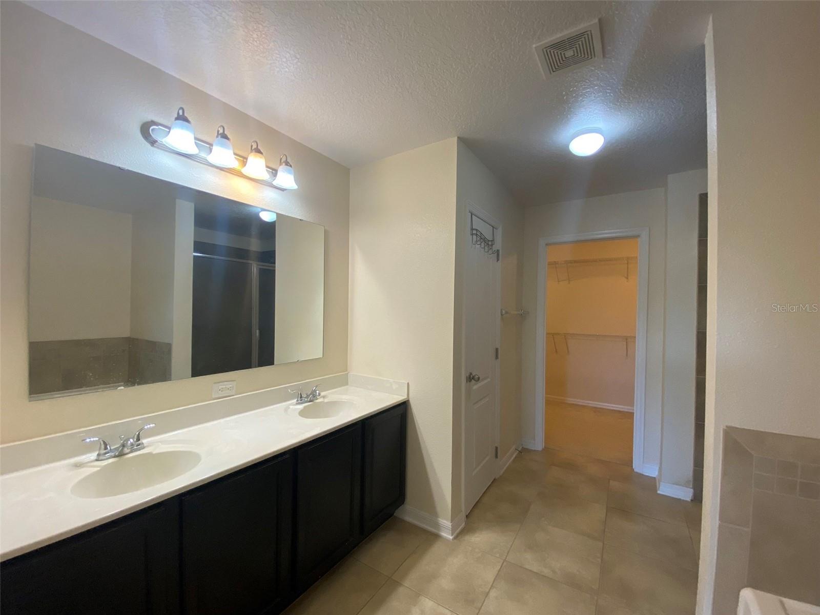 Image 14 of 29 For 2851 Moonstone Bend