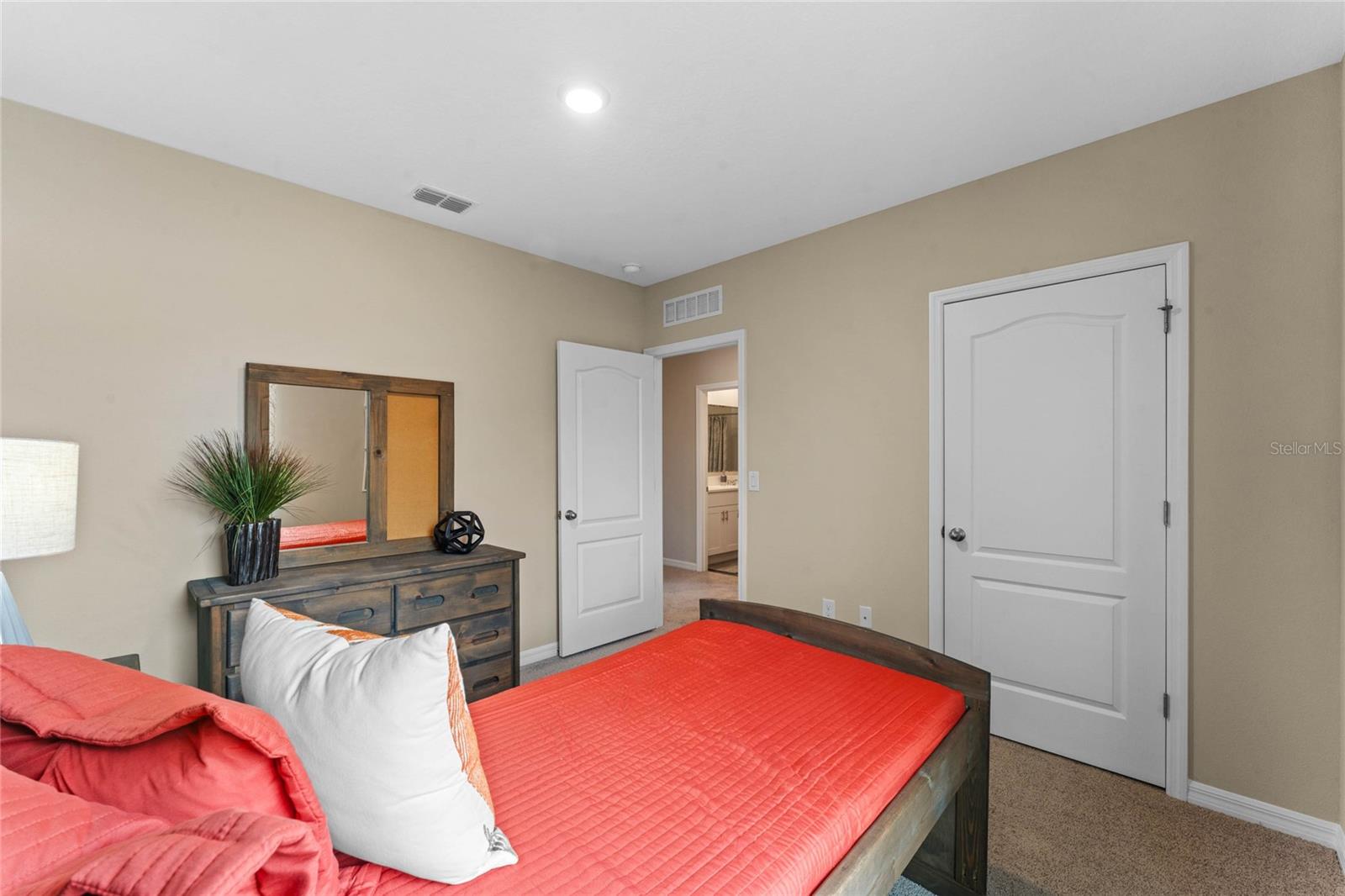 Image 28 of 37 For 3410 Briarwood Grove Drive