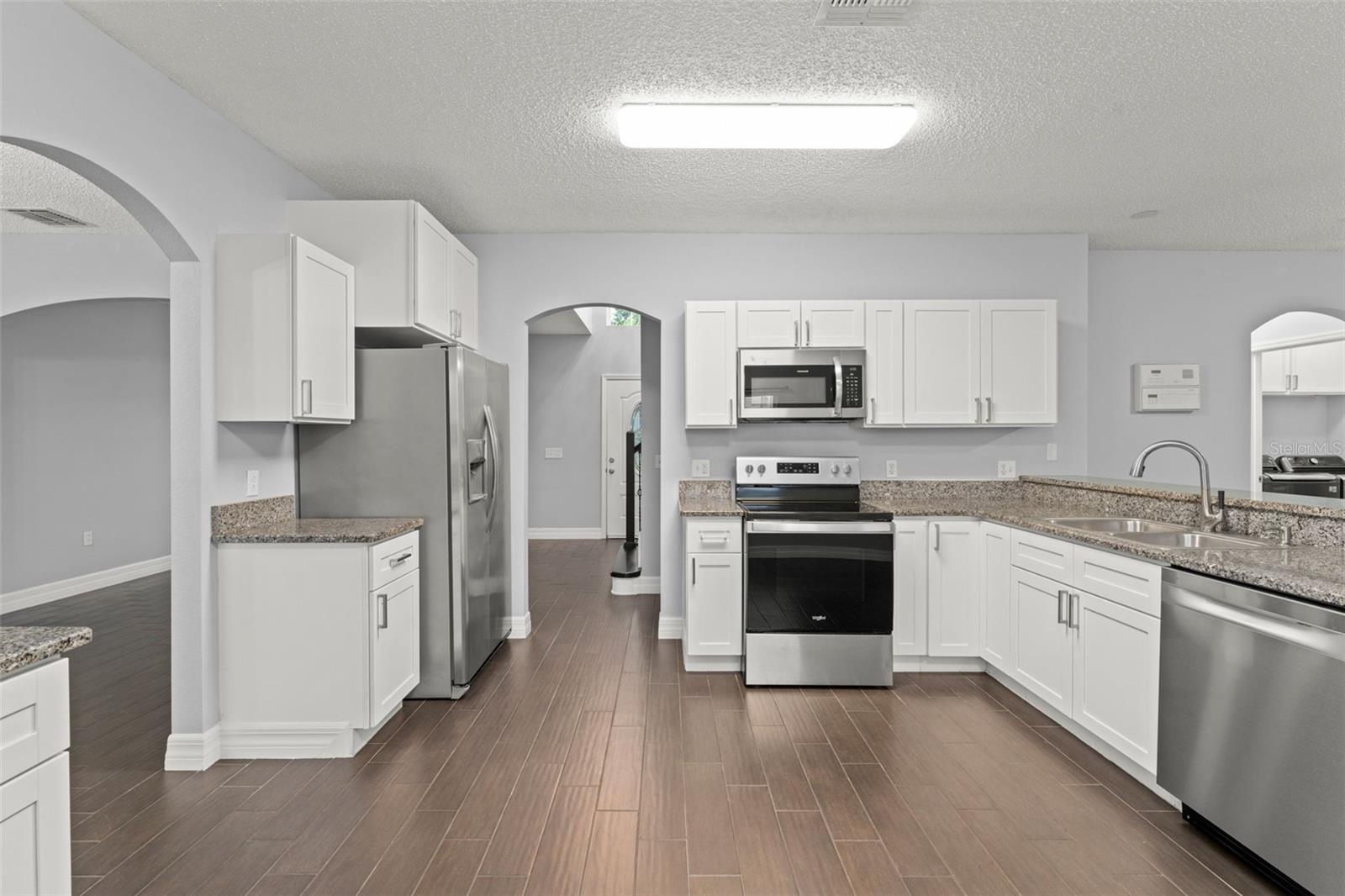 Image 12 of 39 For 605 Elbridge Drive