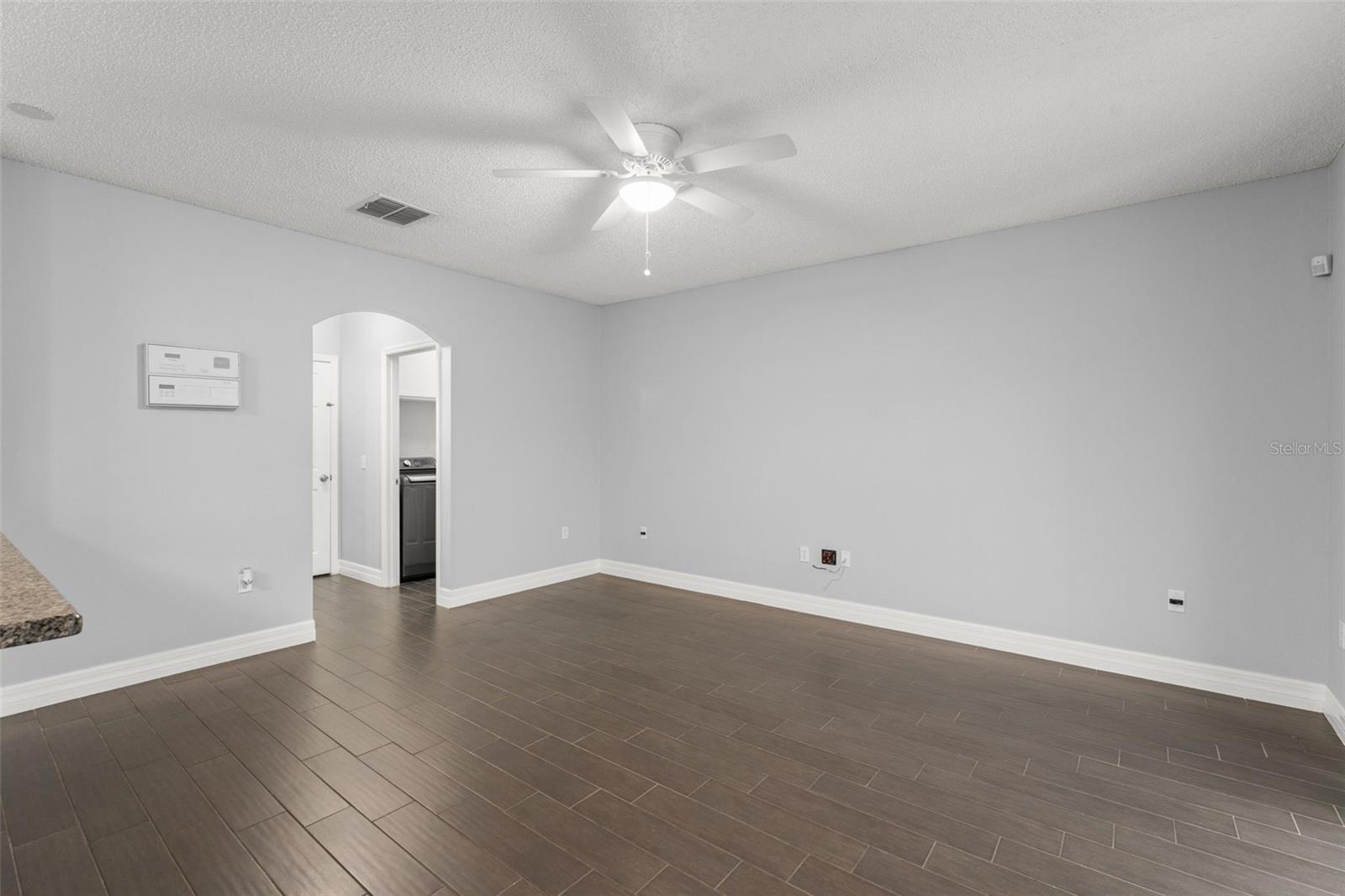 Image 13 of 39 For 605 Elbridge Drive
