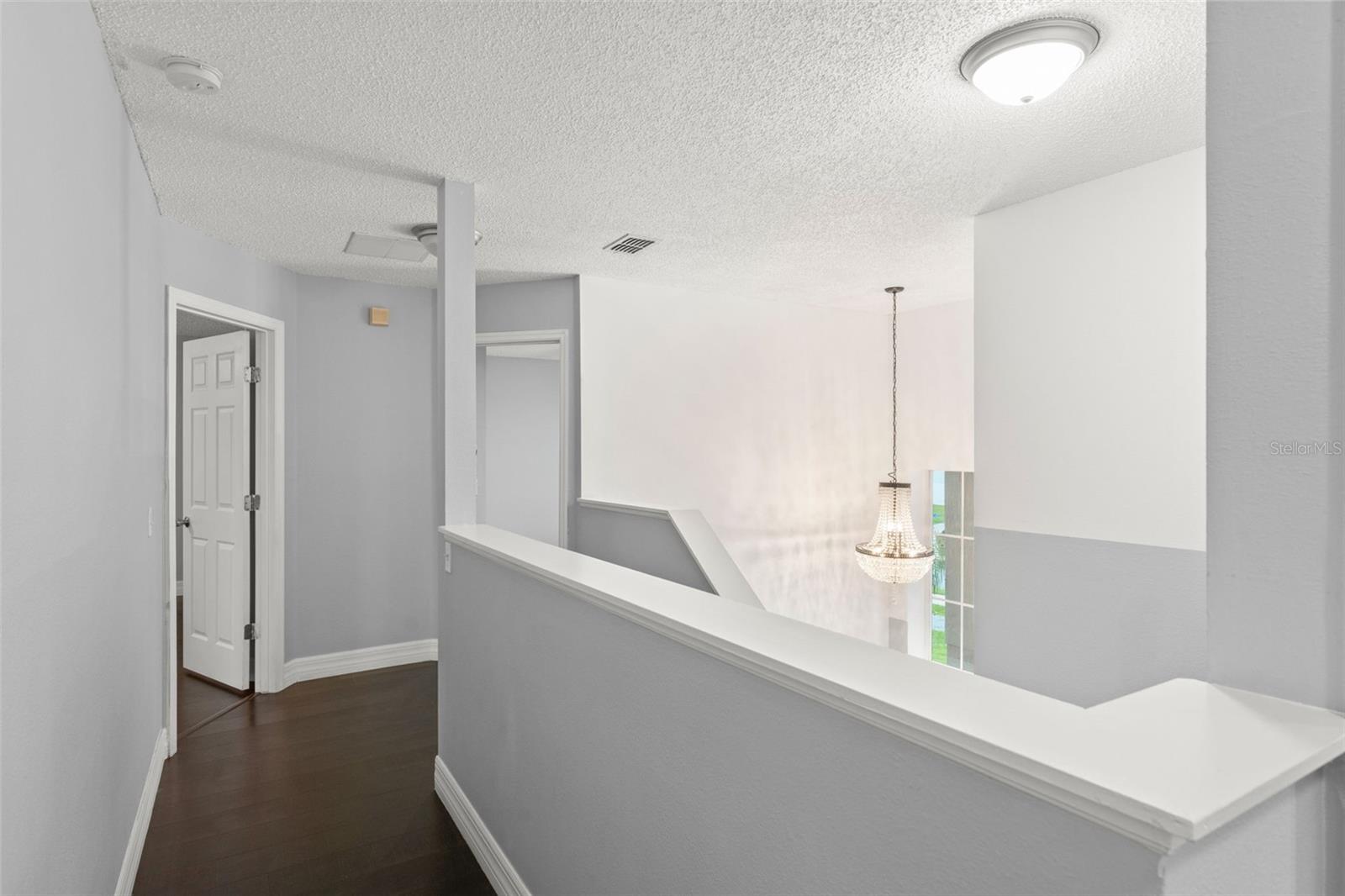 Image 20 of 39 For 605 Elbridge Drive