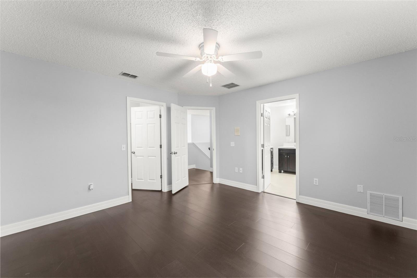 Image 29 of 39 For 605 Elbridge Drive