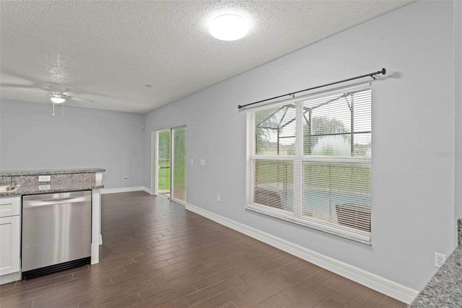 Image 9 of 39 For 605 Elbridge Drive