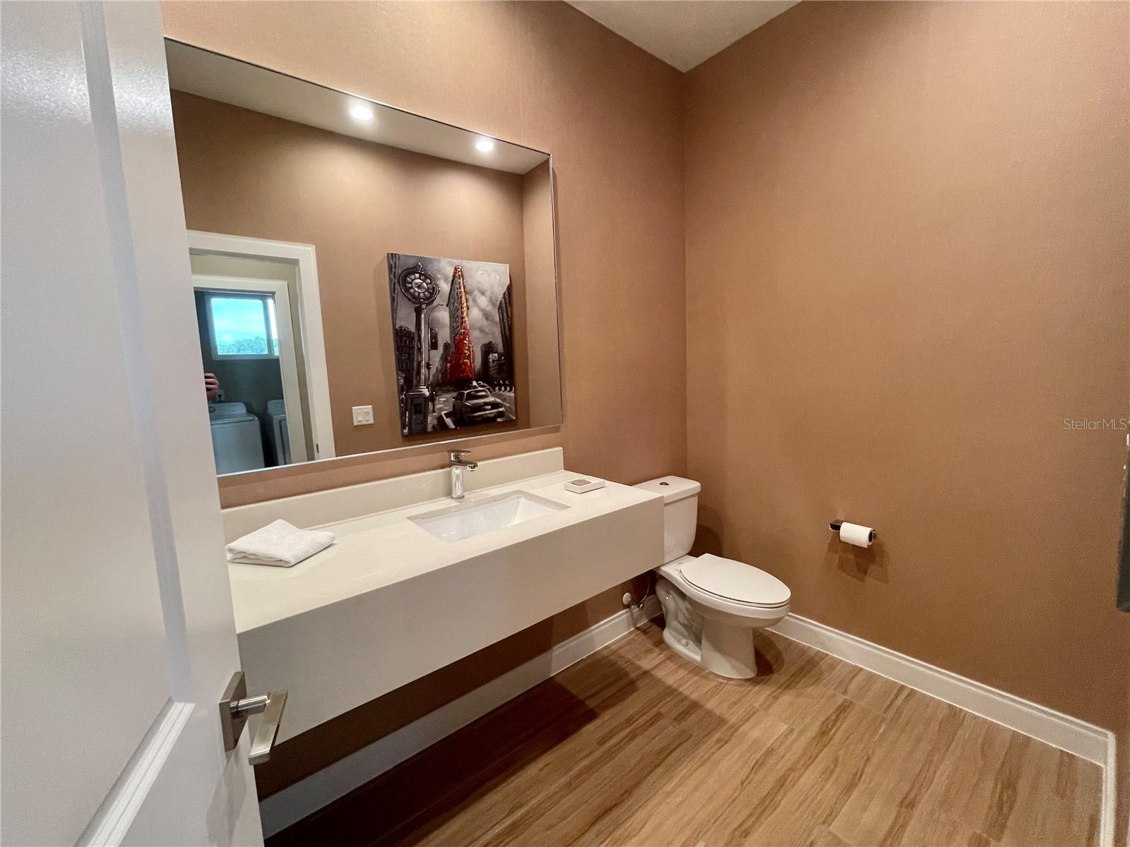 Image 6 of 25 For 7528 Brooklyn Drive