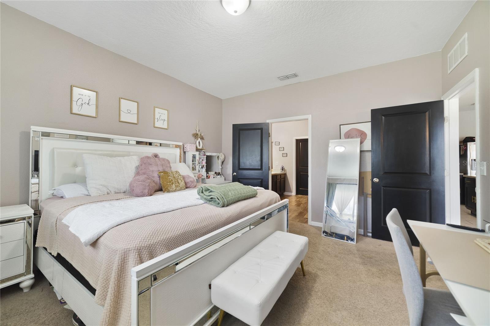 Image 13 of 23 For 311 Eaglecrest Drive