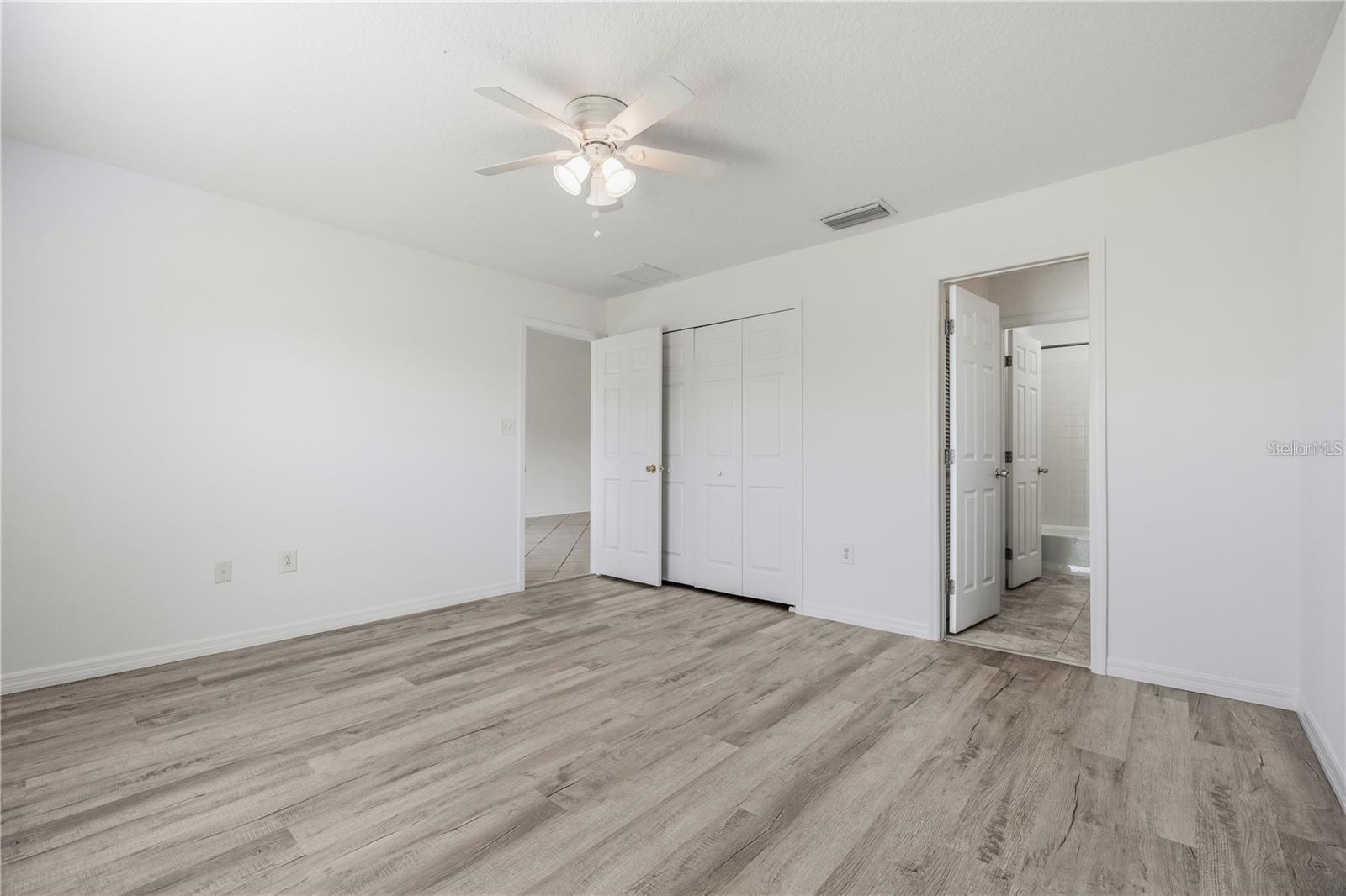 Image 7 of 27 For 1134 Villa Lane 95