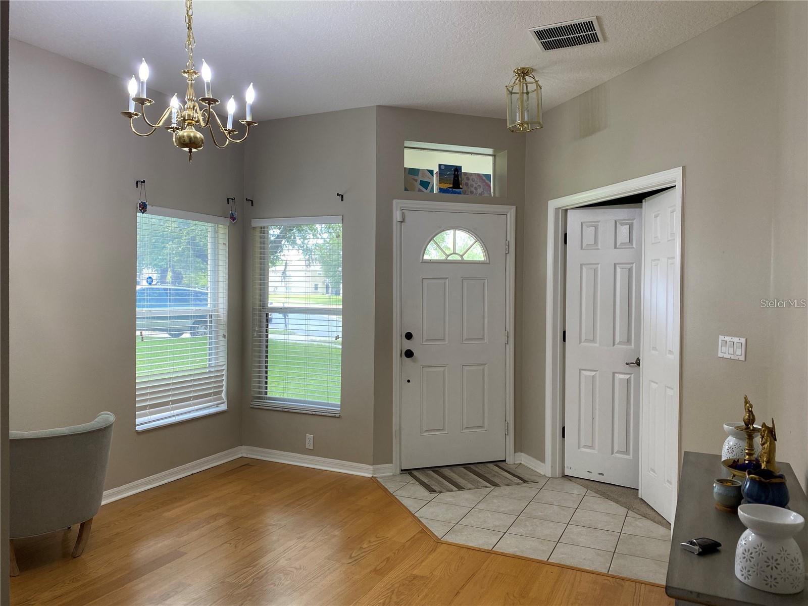 Image 7 of 16 For 9554 Heron Pointe Drive