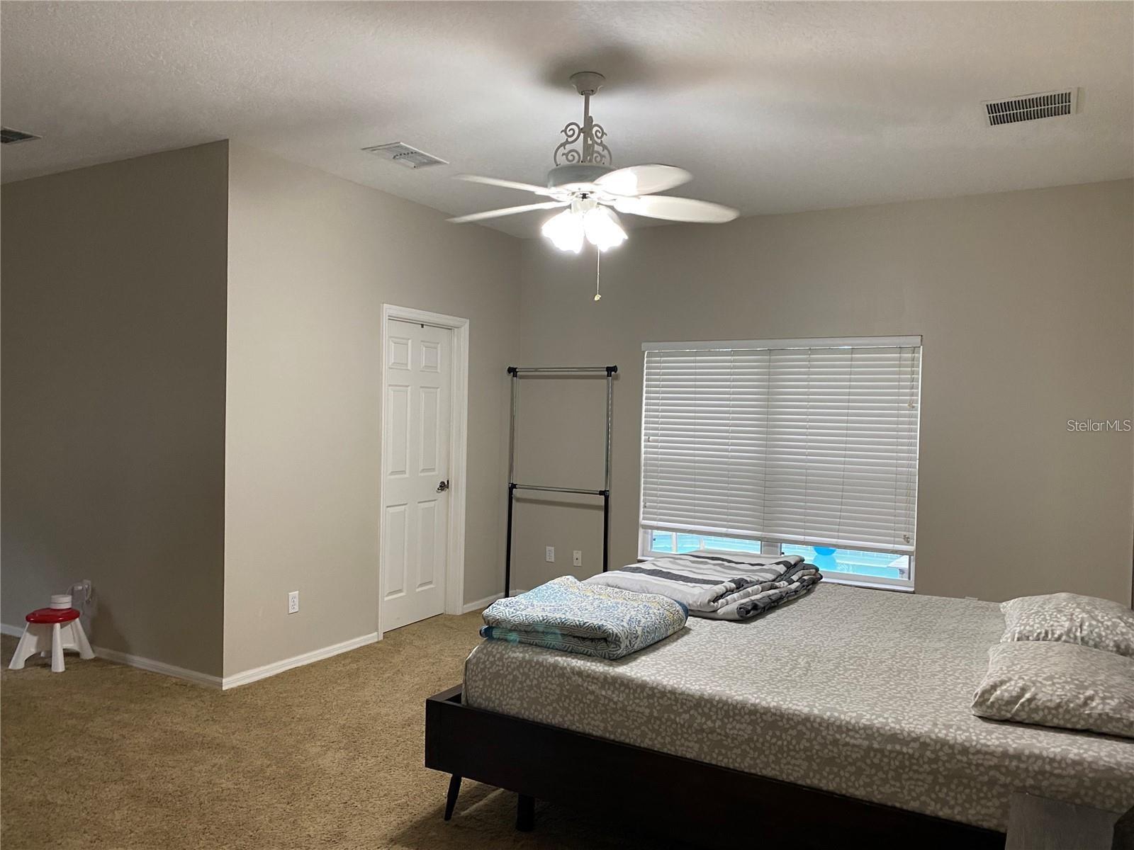 Image 8 of 16 For 9554 Heron Pointe Drive