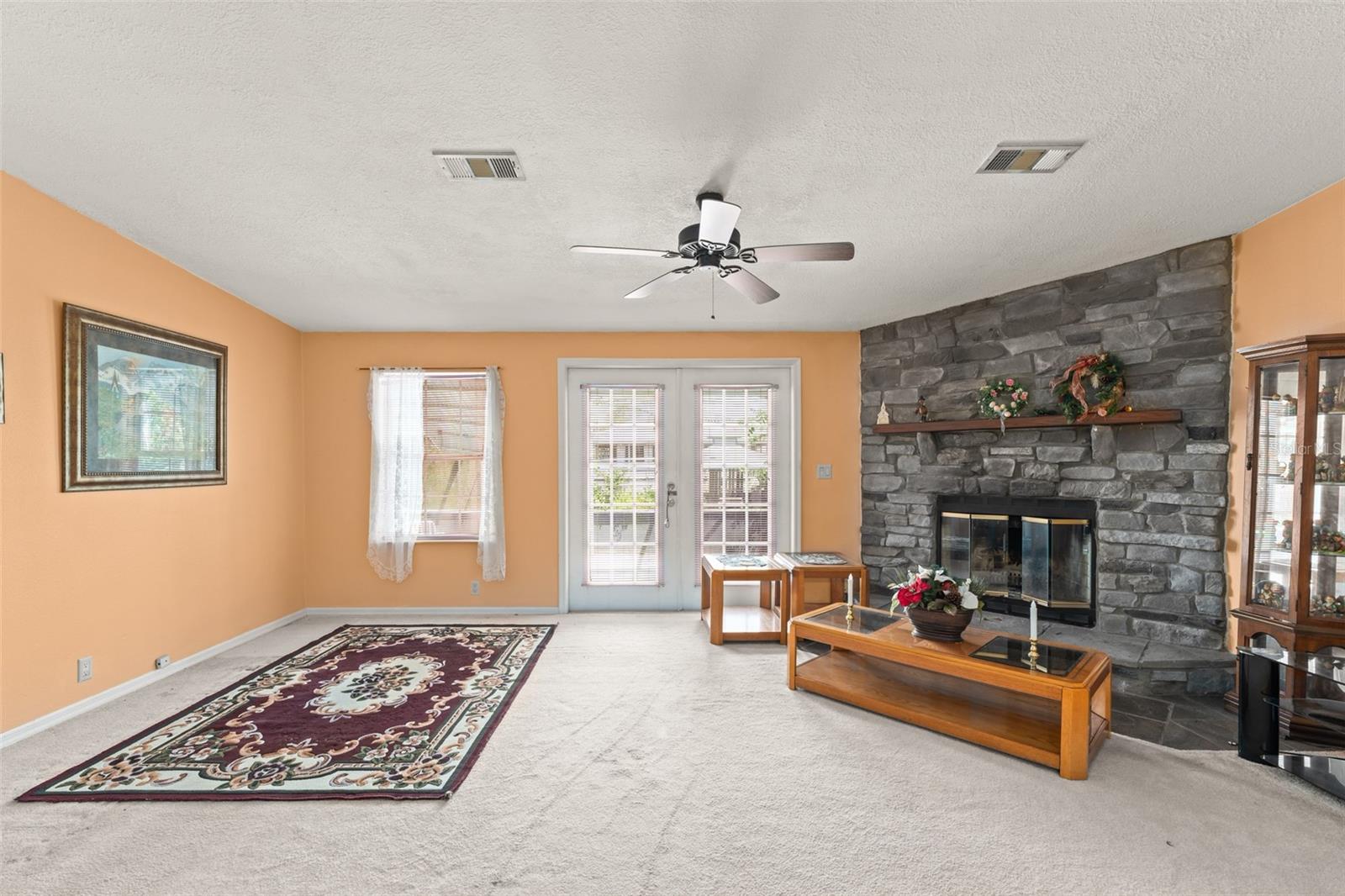 Image 4 of 35 For 13958 Hatchineha Road