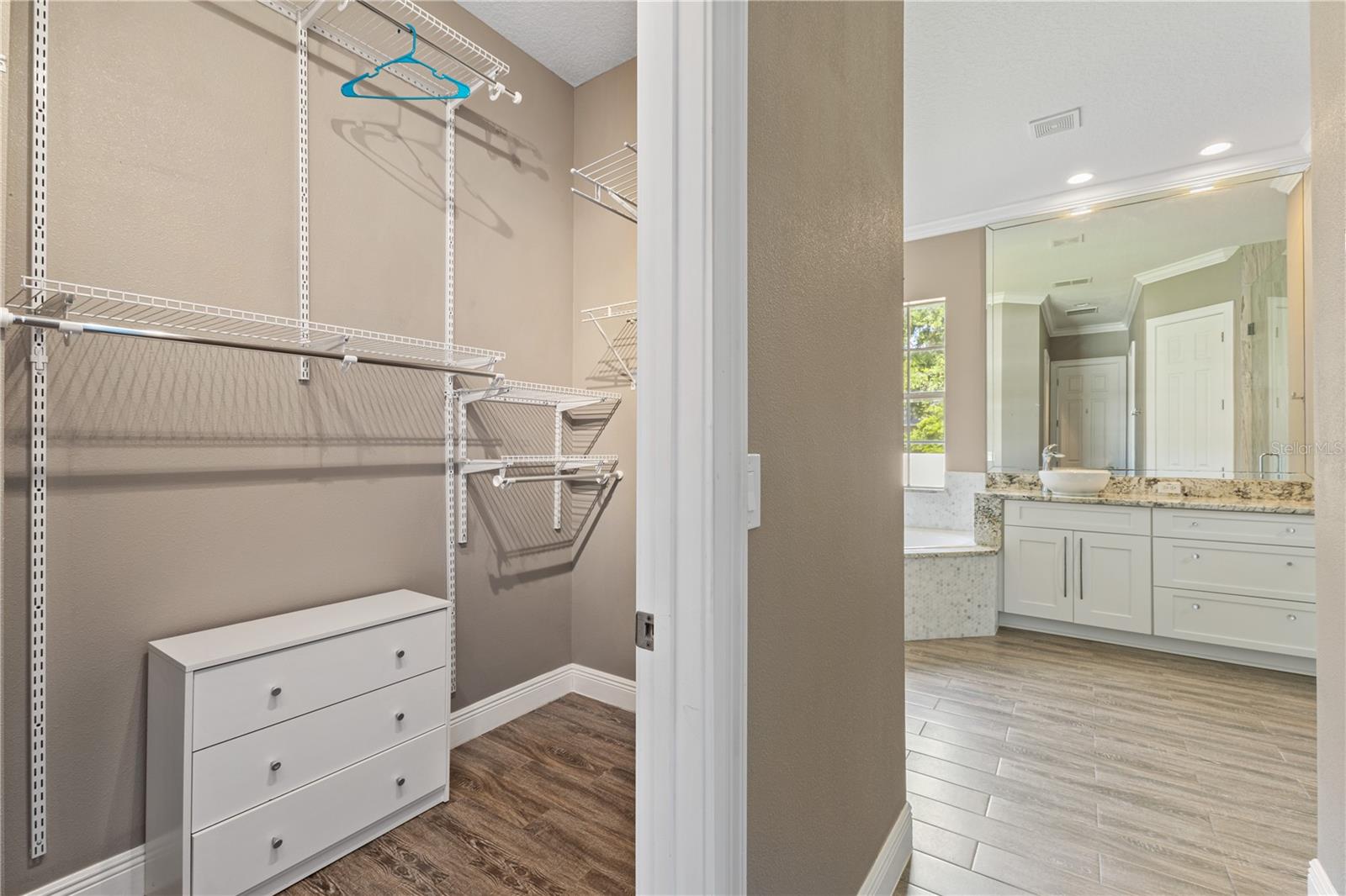Image 20 of 57 For 11333 Camden Park Drive