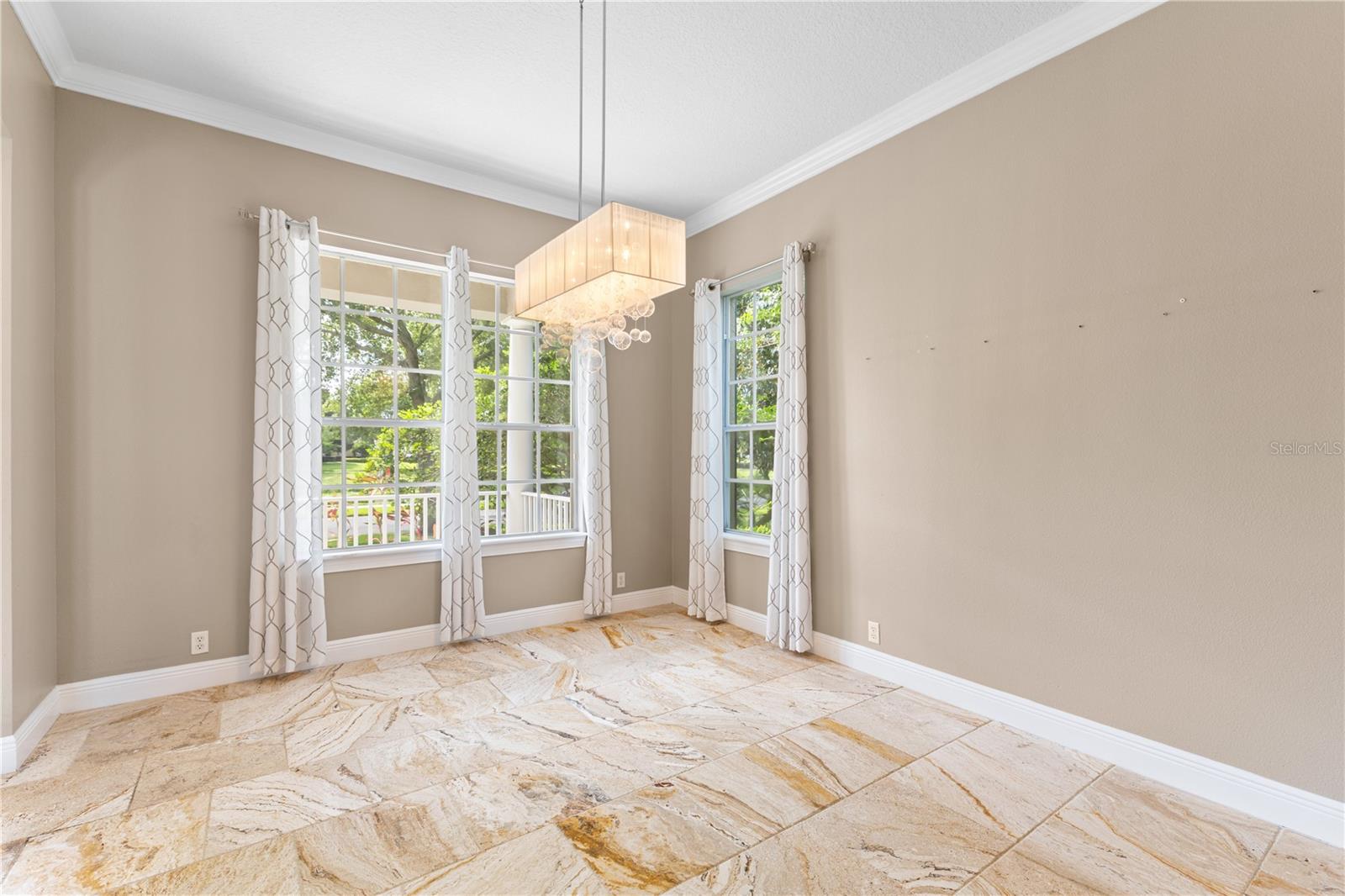 Image 7 of 57 For 11333 Camden Park Drive