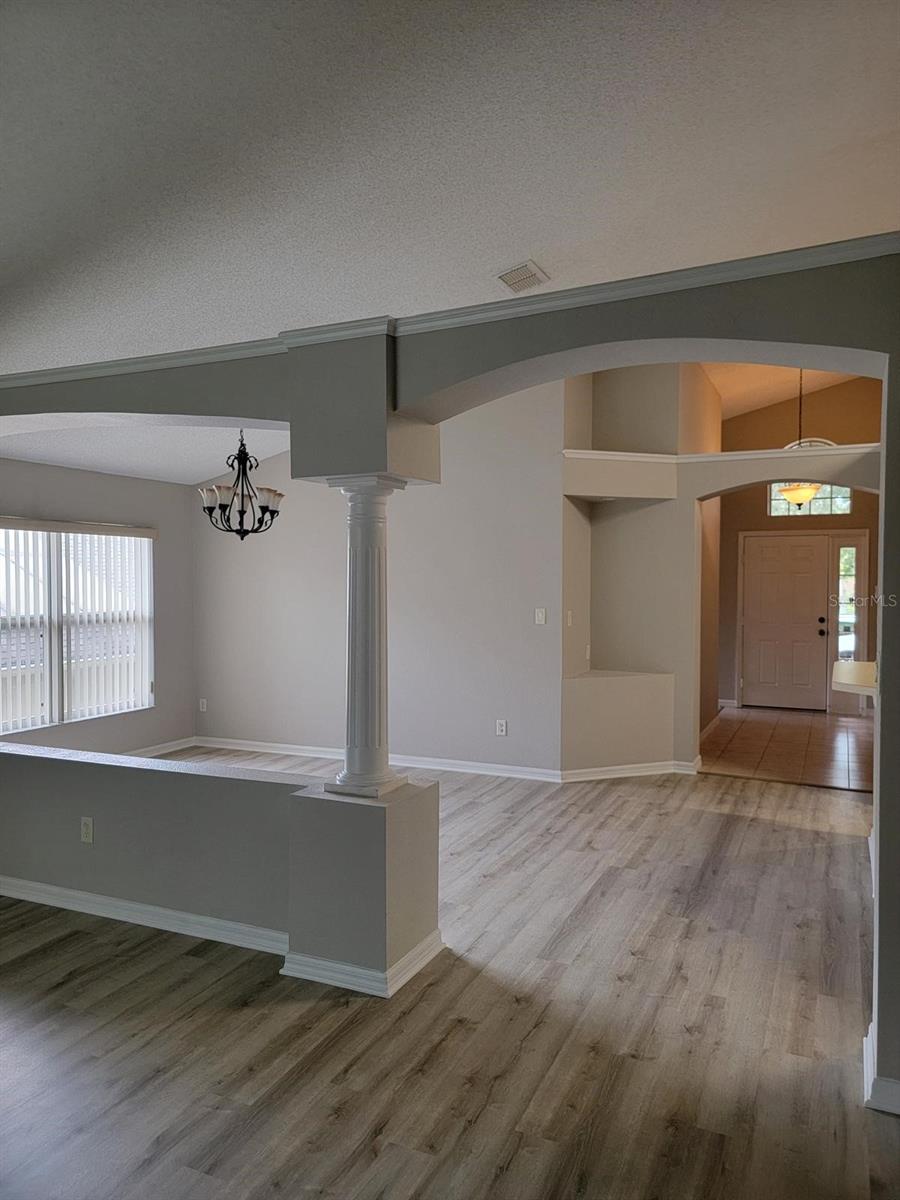 Image 18 of 20 For 1172 Greenley Avenue